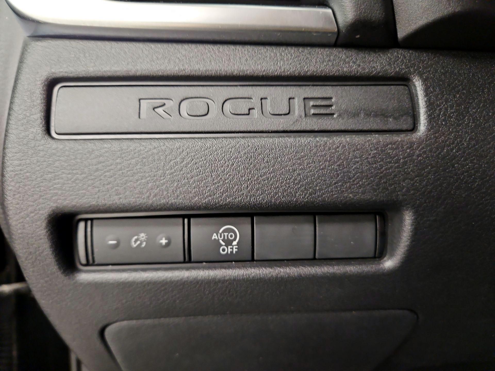 Thumbnail: 2023 Nissan Rogue - 13