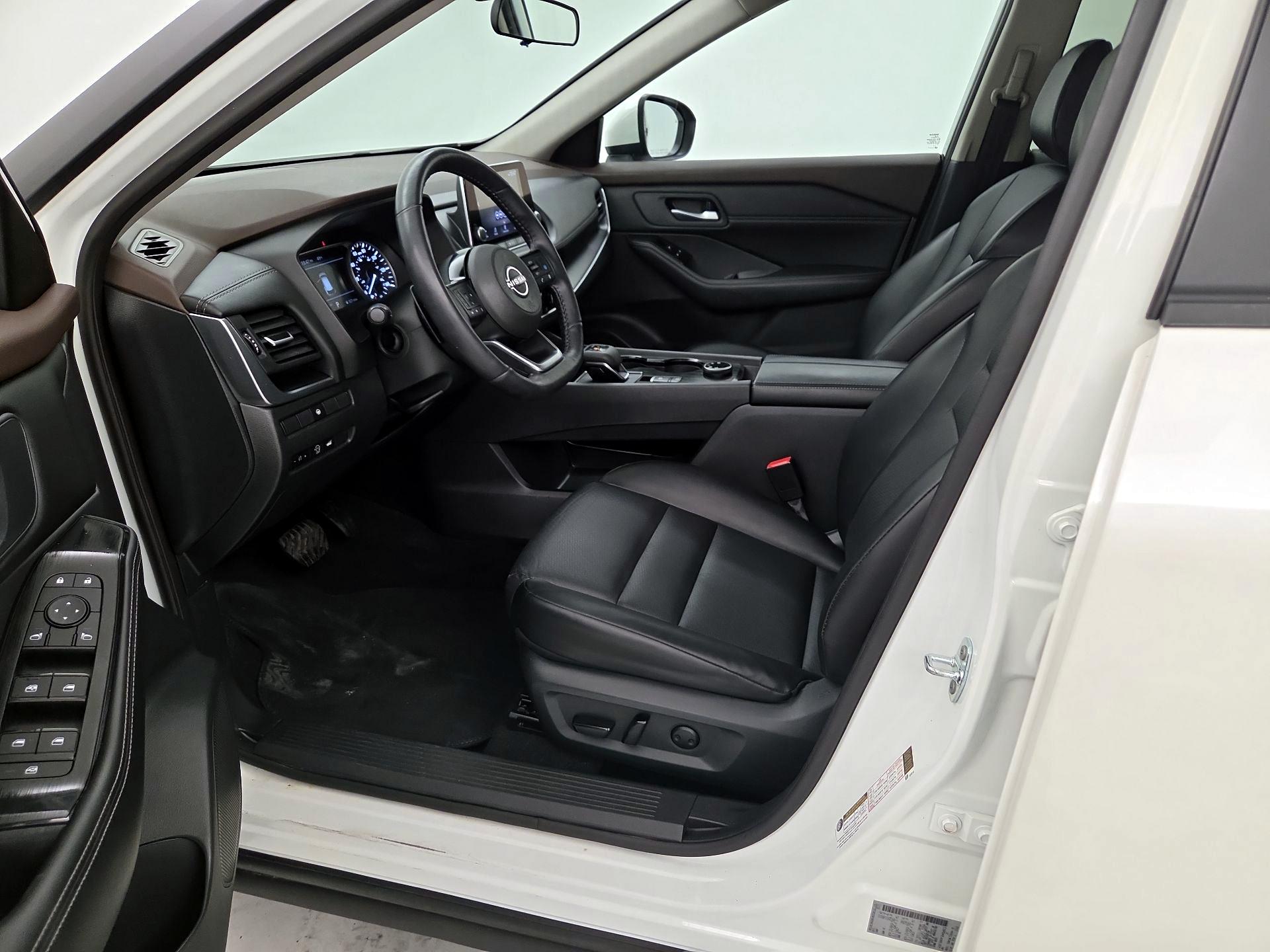 Thumbnail: 2023 Nissan Rogue - 11