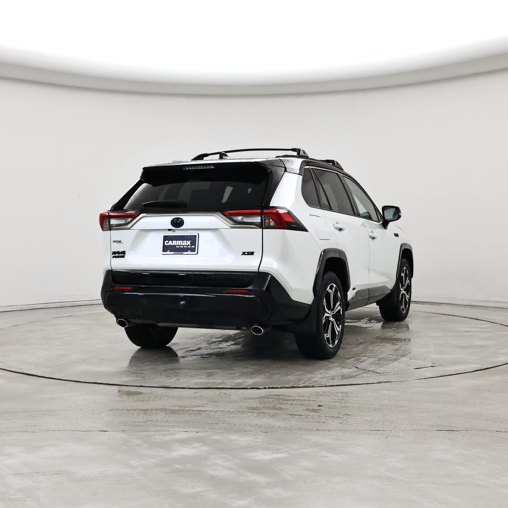 Thumbnail: 2023 Toyota RAV4 - 8