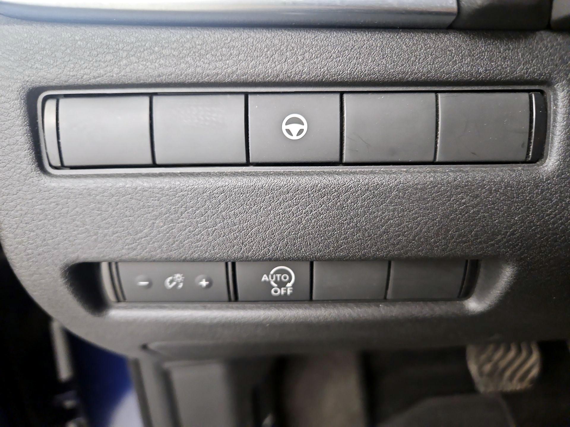 Thumbnail: 2023 Nissan Rogue - 13