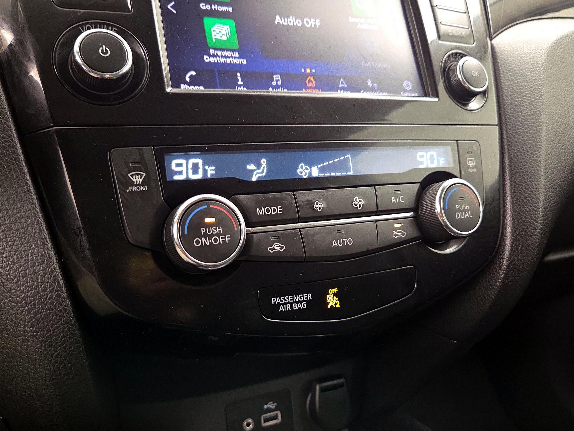 Thumbnail: 2022 Nissan Rogue Sport - 15