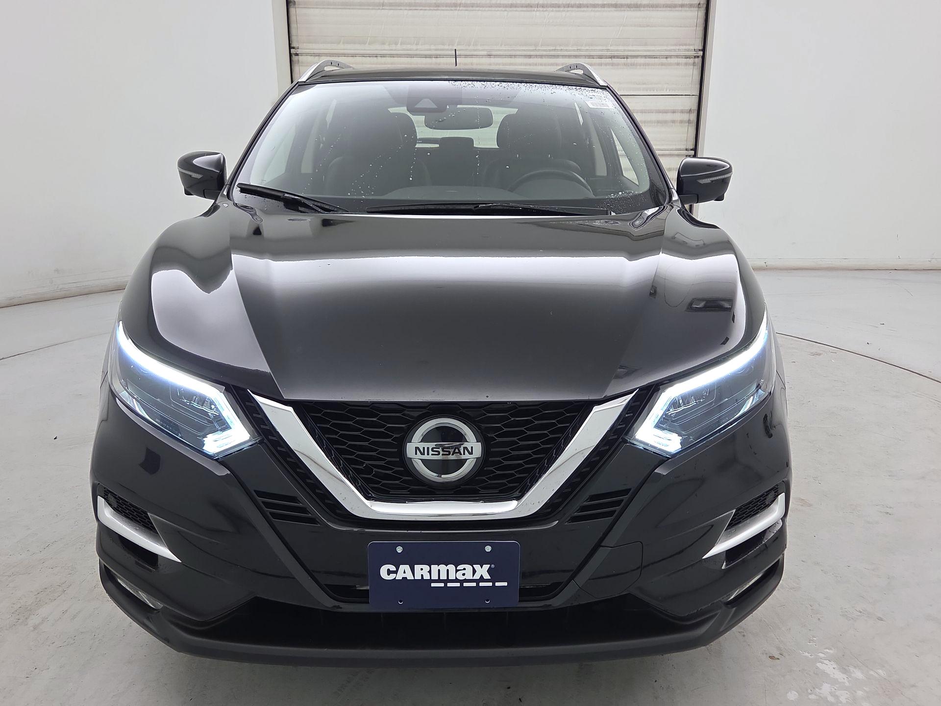 Thumbnail: 2022 Nissan Rogue Sport - 2