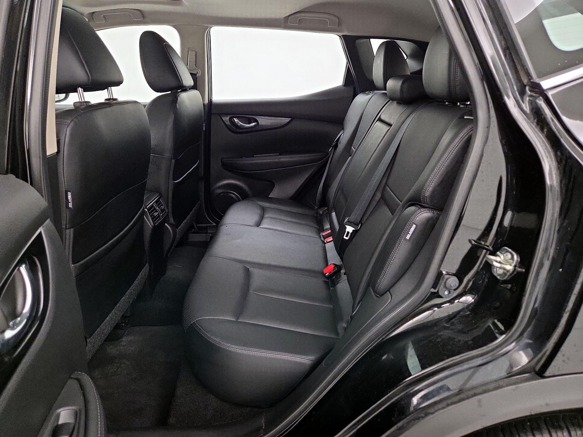 Thumbnail: 2022 Nissan Rogue Sport - 19