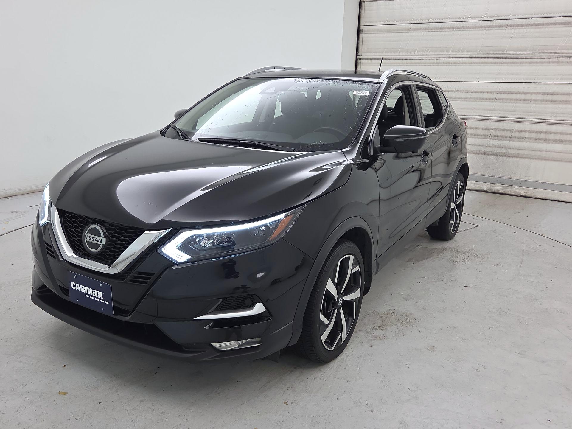 Thumbnail: 2022 Nissan Rogue Sport - 3