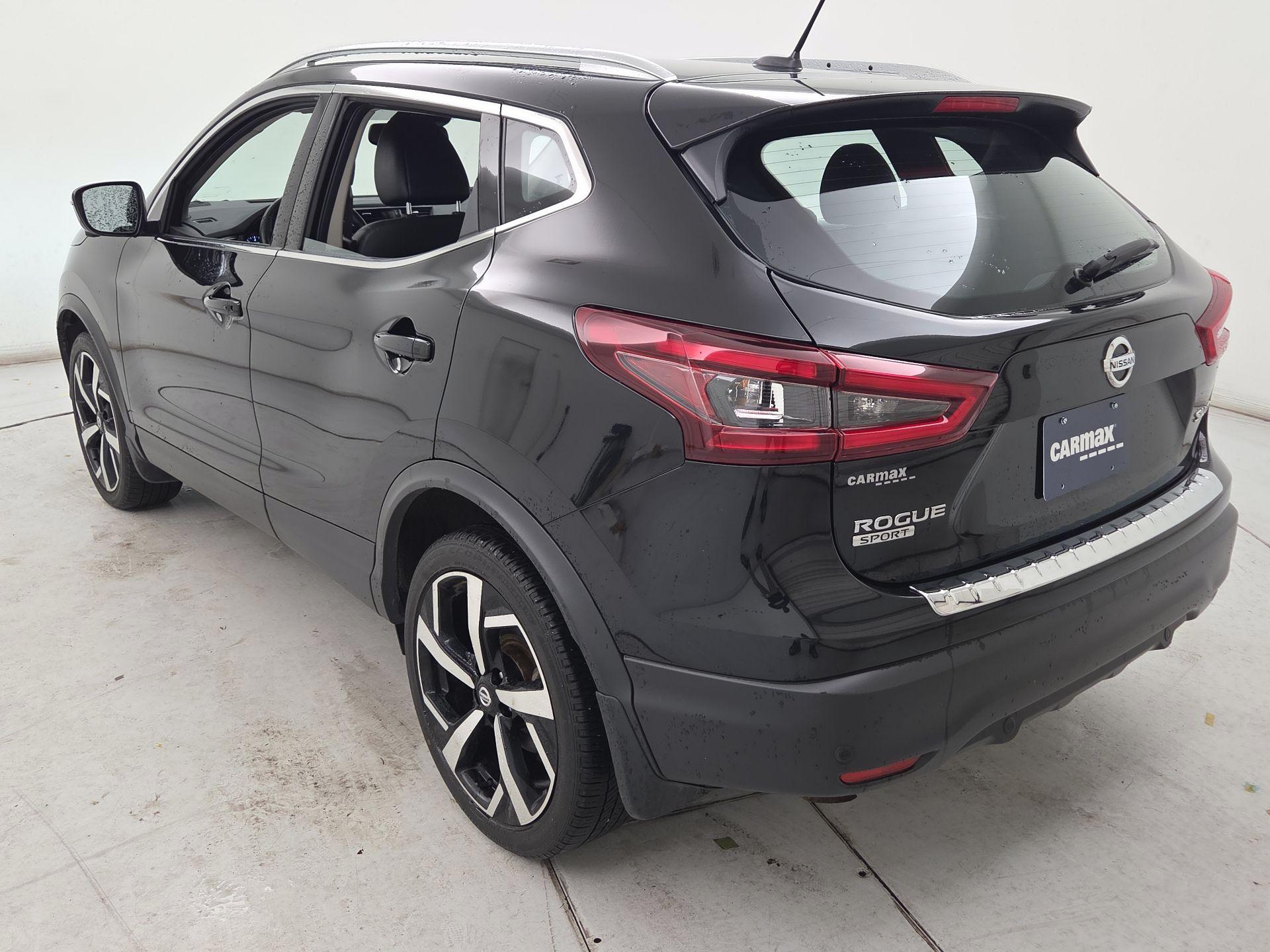 Thumbnail: 2022 Nissan Rogue Sport - 7