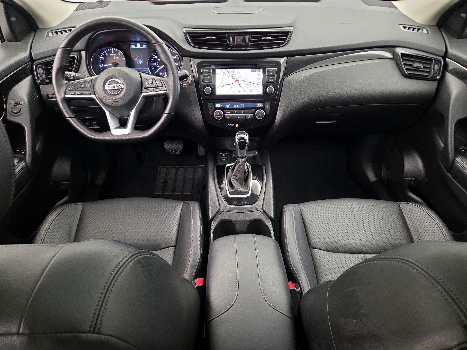 Thumbnail: 2022 Nissan Rogue Sport - 8