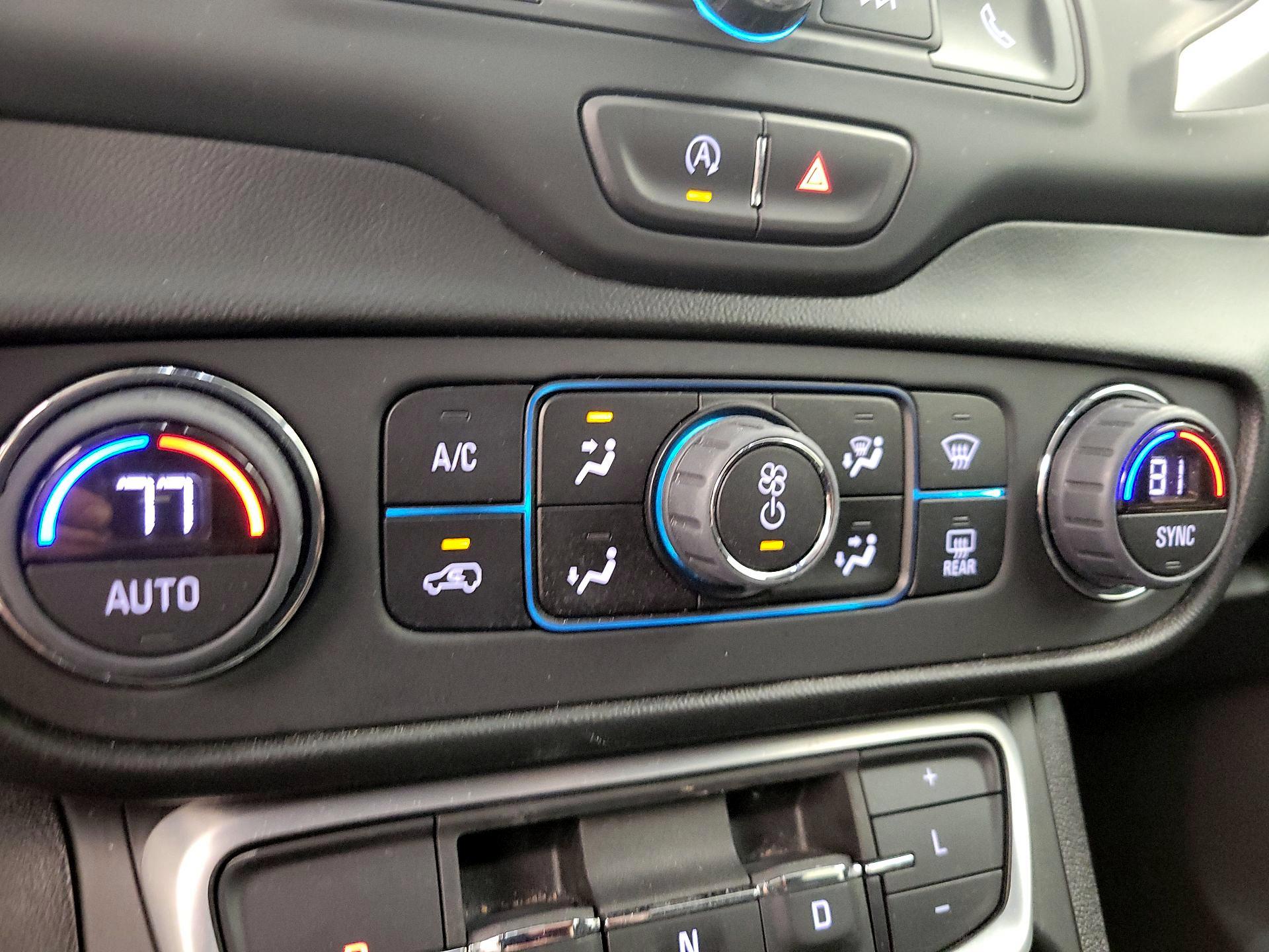 Thumbnail: 2022 GMC Terrain - 17