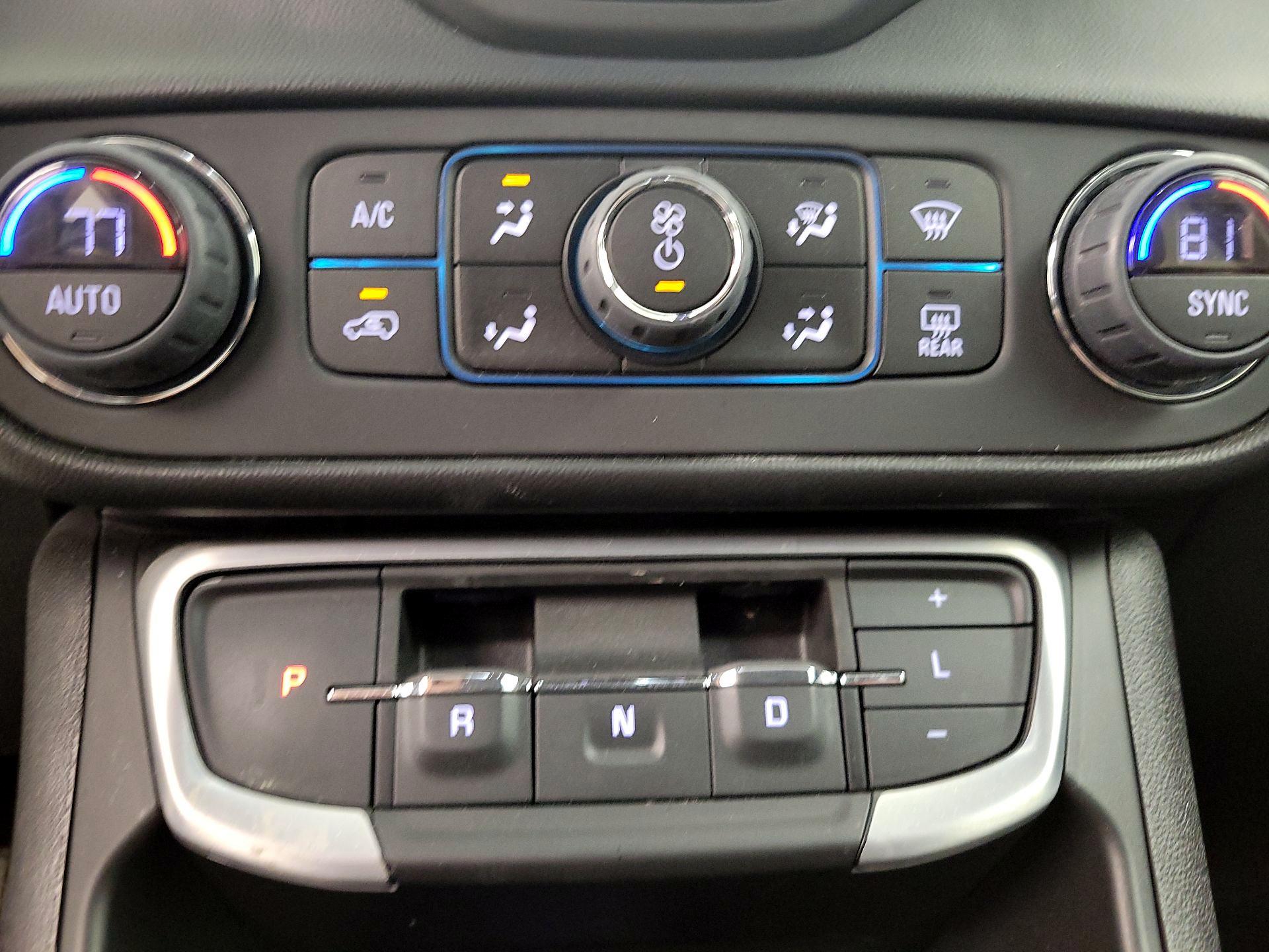 Thumbnail: 2022 GMC Terrain - 18