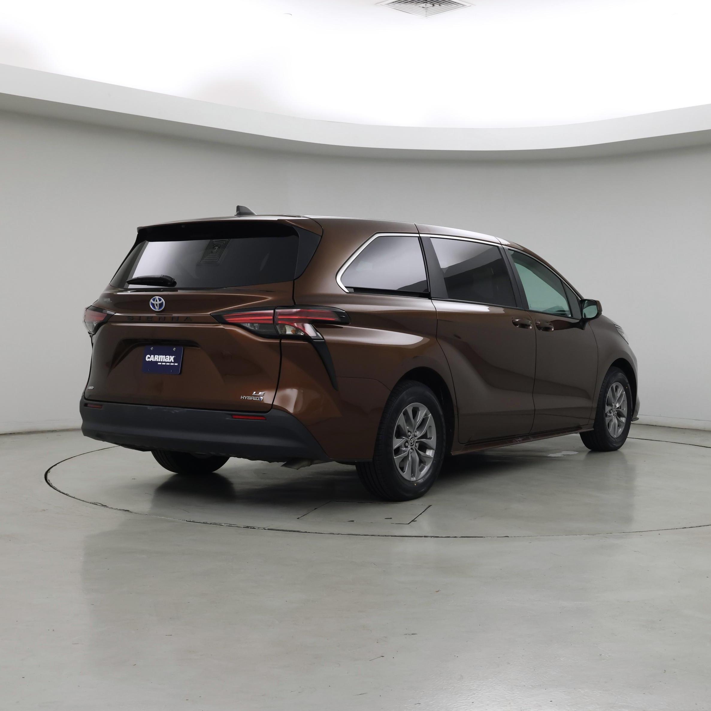 Thumbnail: 2022 Toyota Sienna - 8