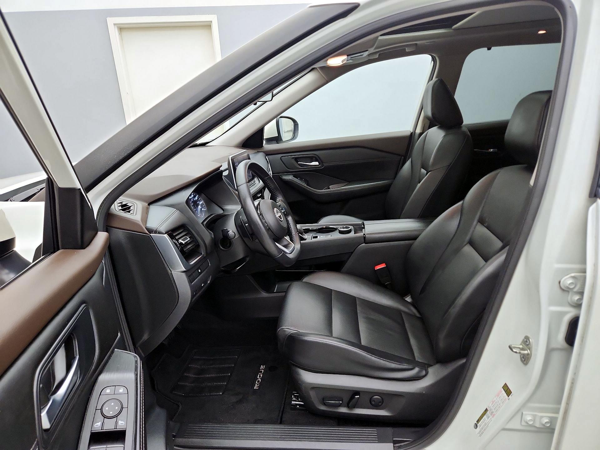 Thumbnail: 2022 Nissan Rogue - 11