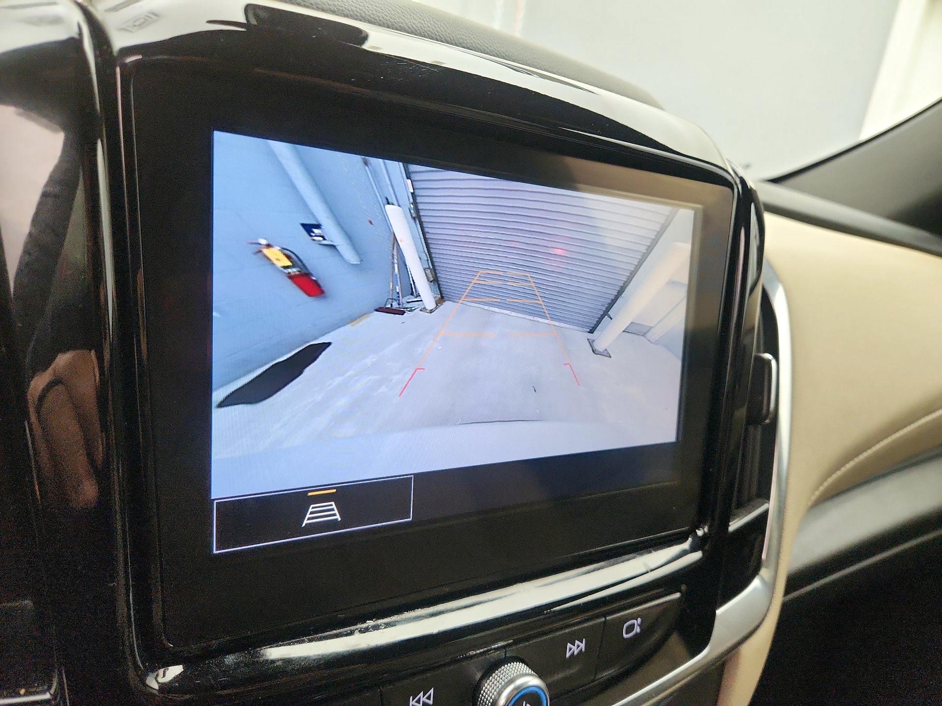 Thumbnail: 2023 Chevrolet Traverse - 14