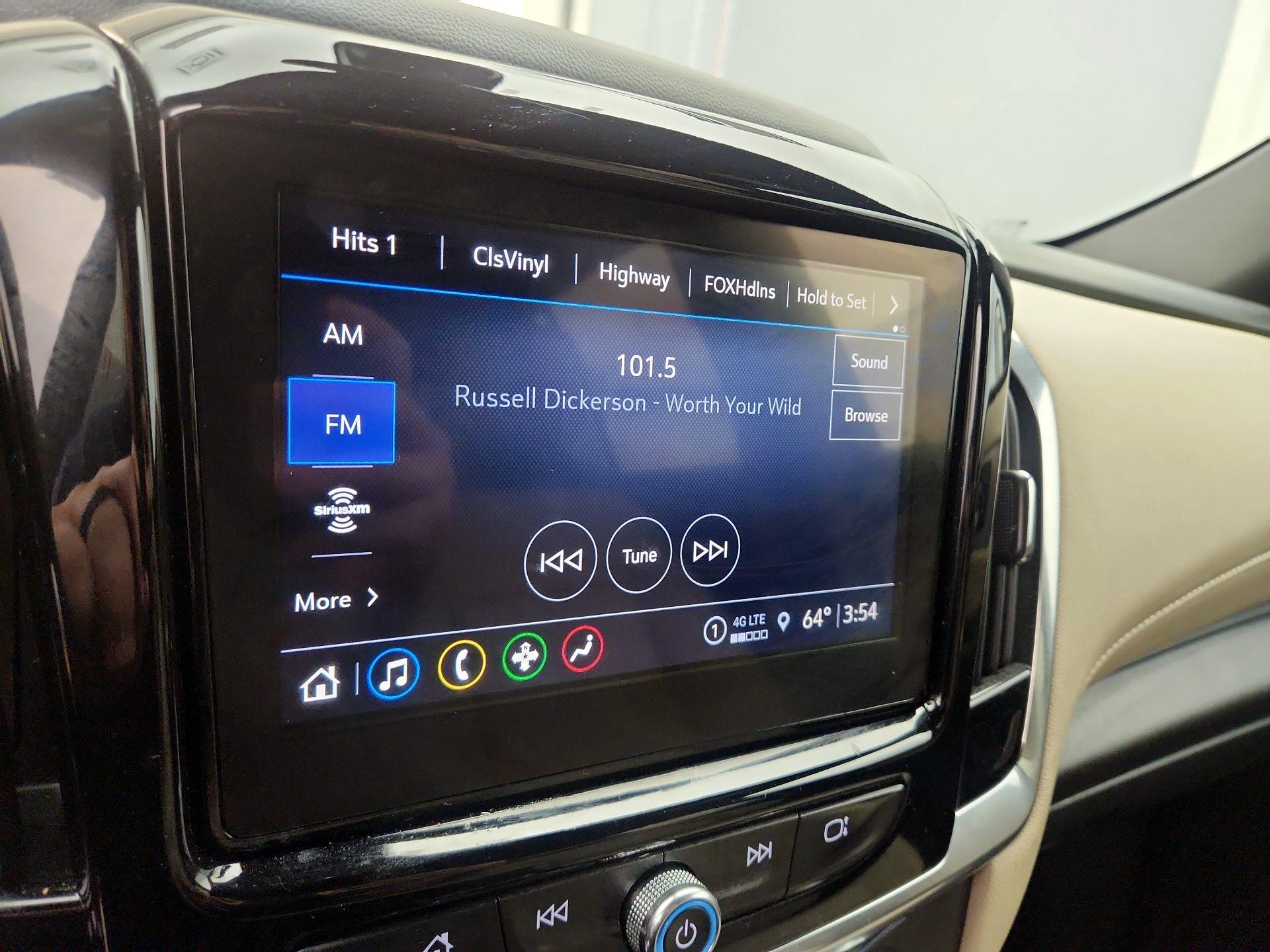 Thumbnail: 2023 Chevrolet Traverse - 15