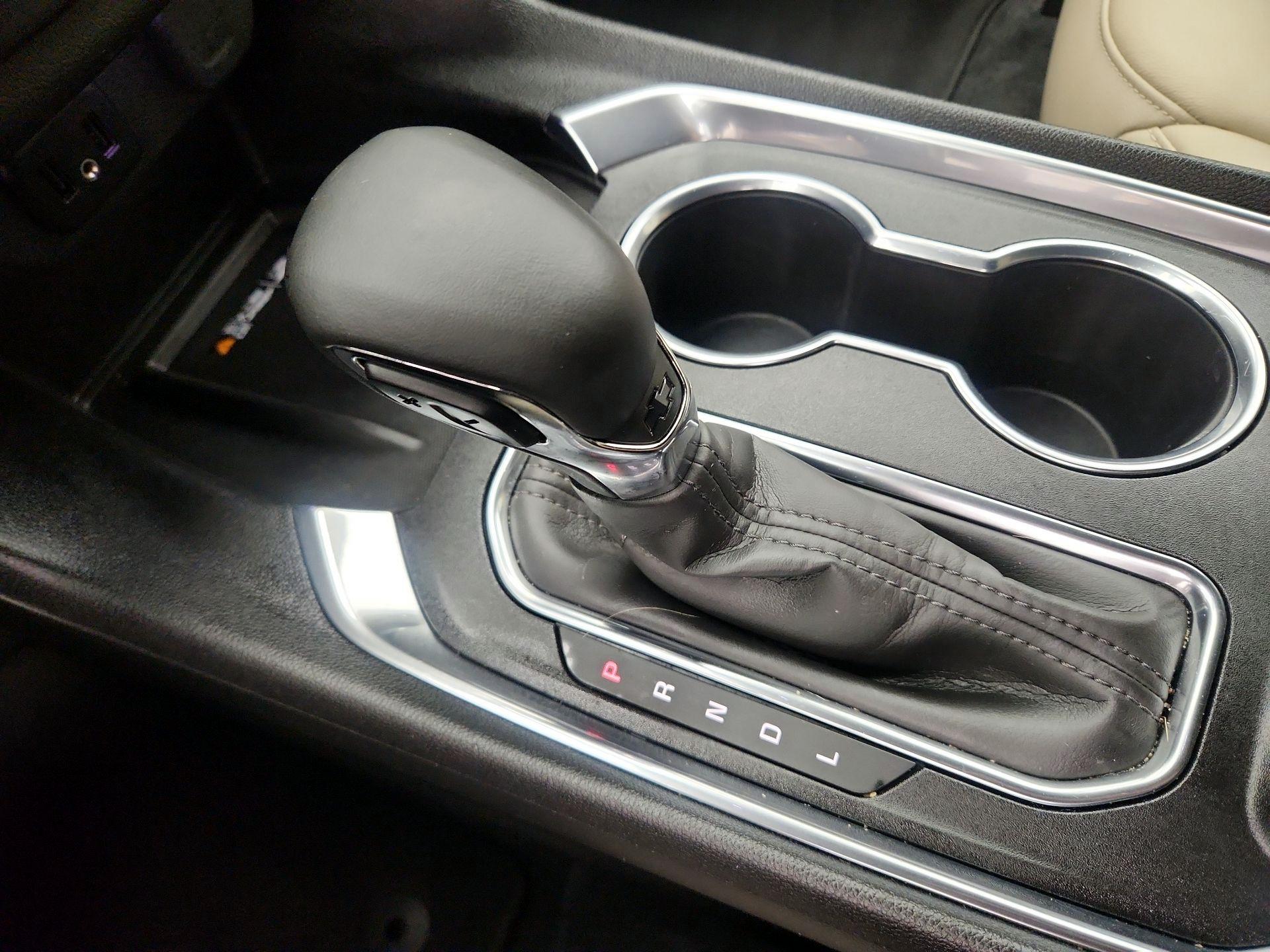 Thumbnail: 2023 Chevrolet Traverse - 17