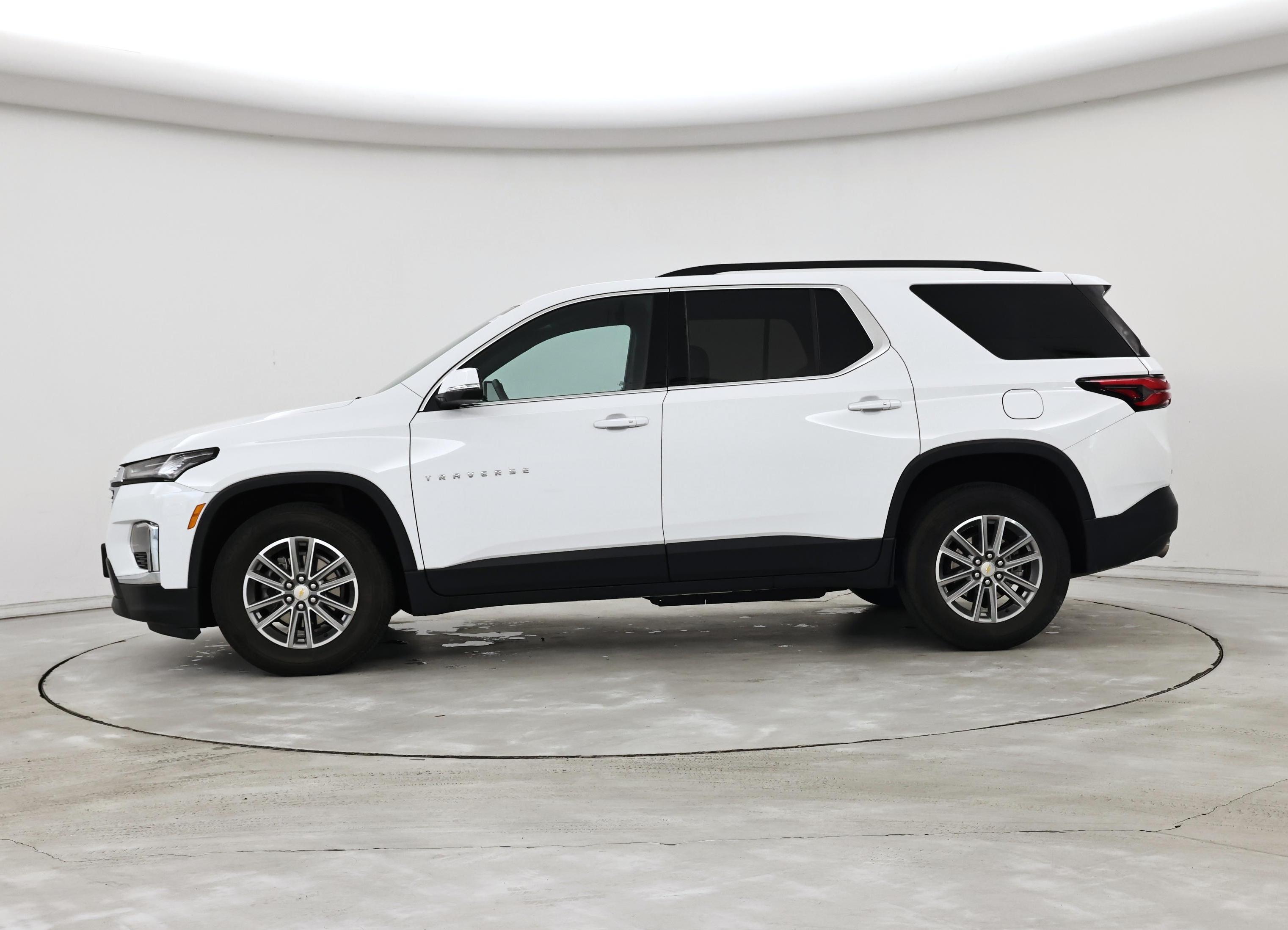 Thumbnail: 2023 Chevrolet Traverse - 3