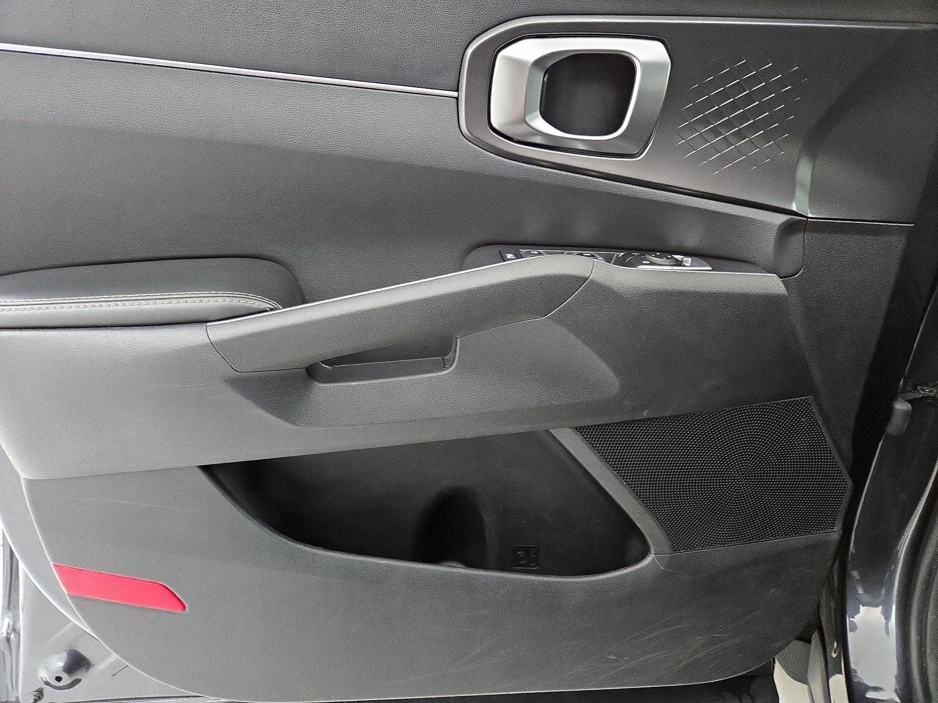 Thumbnail: 2024 Kia Sorento - 12