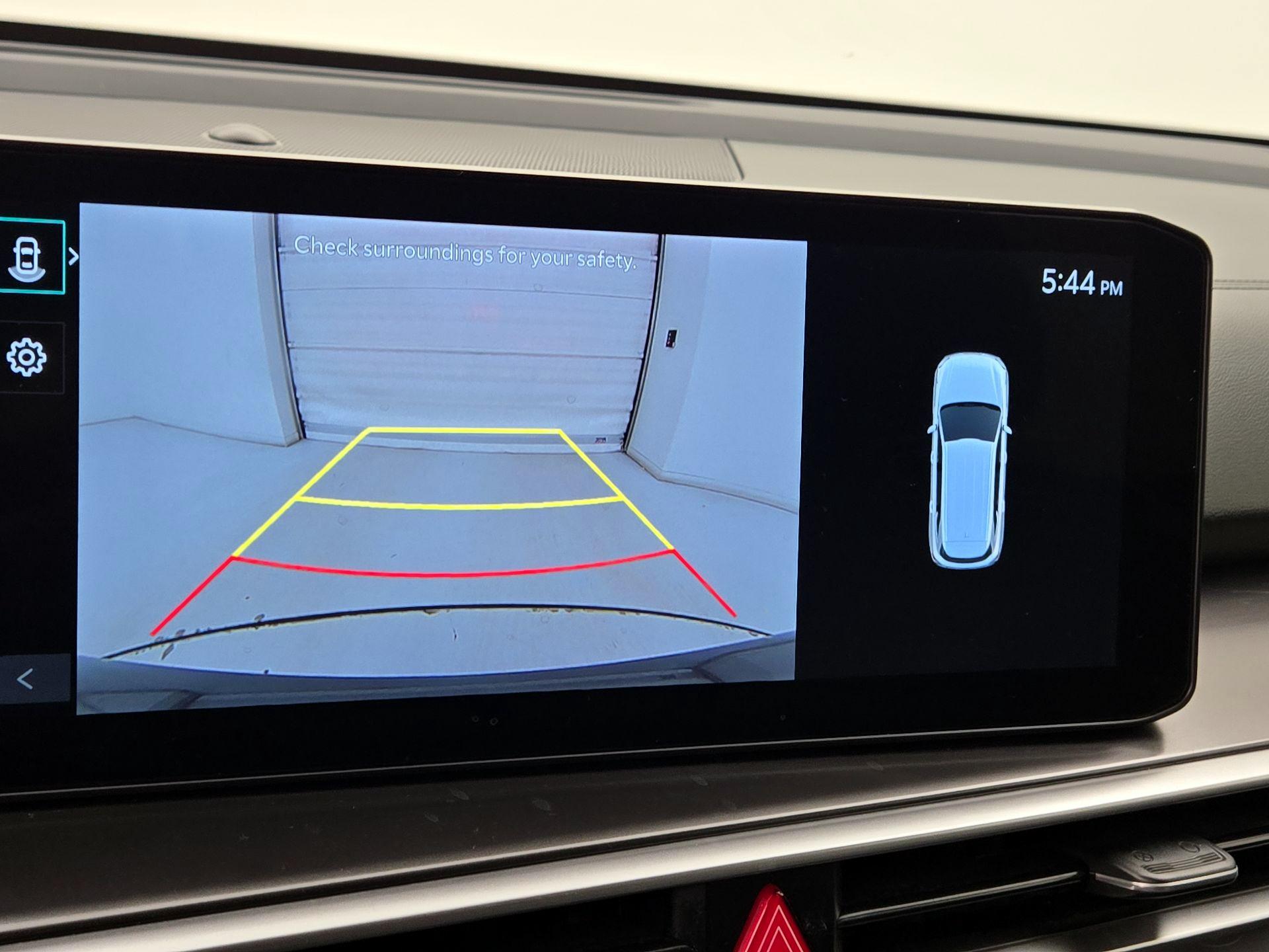 Thumbnail: 2024 Kia Sorento - 14