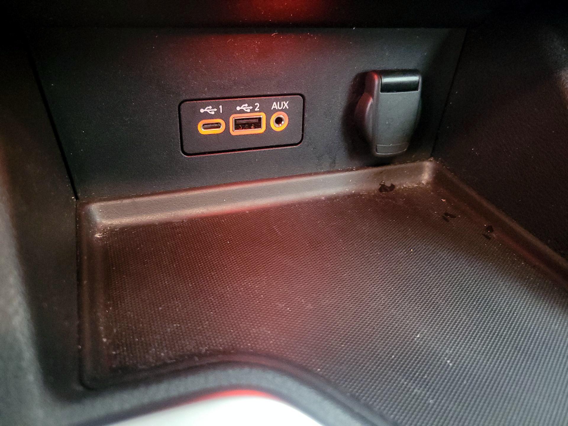 Thumbnail: 2023 Nissan Sentra - 18