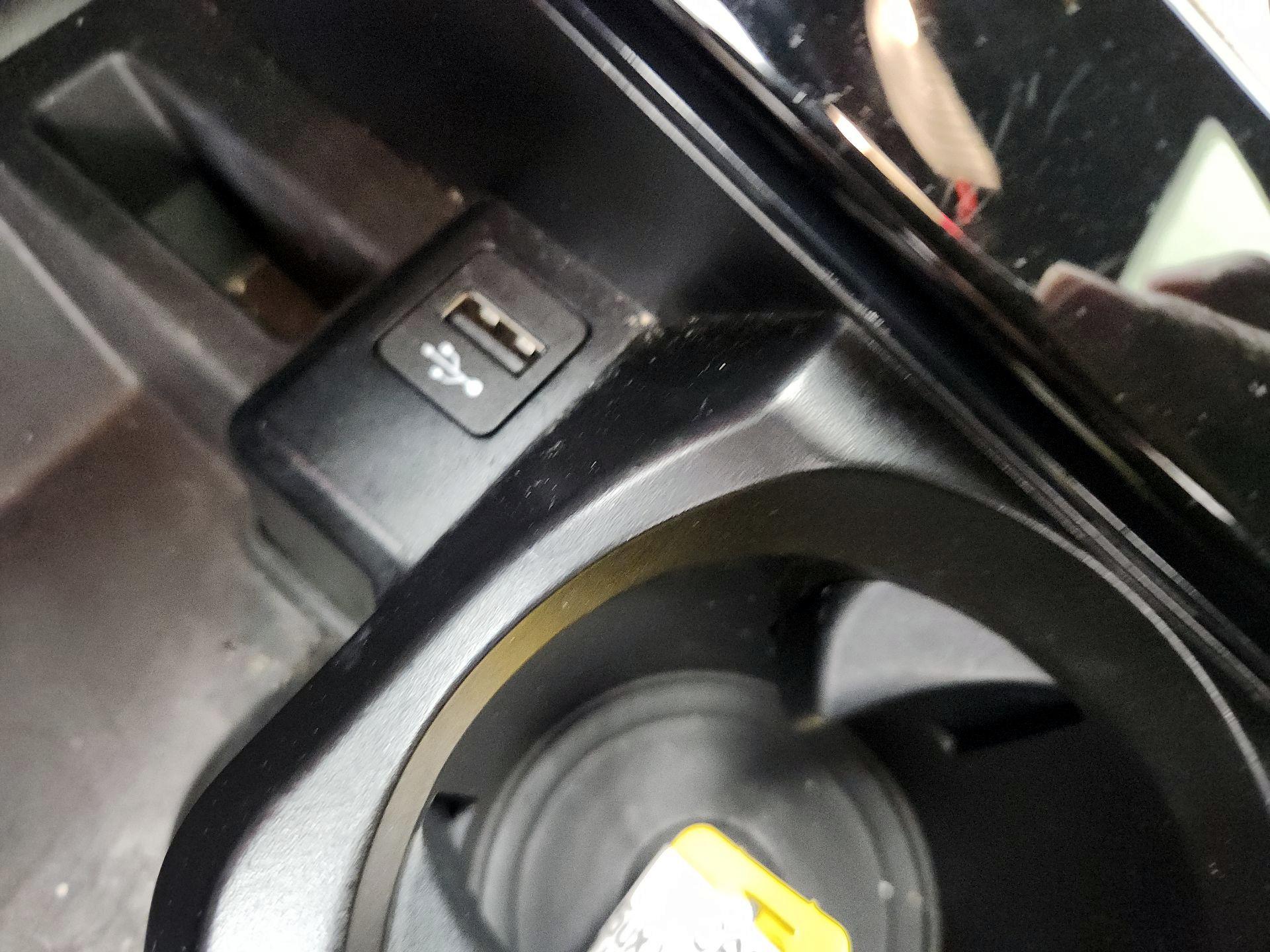 Thumbnail: 2023 BMW X4 - 19