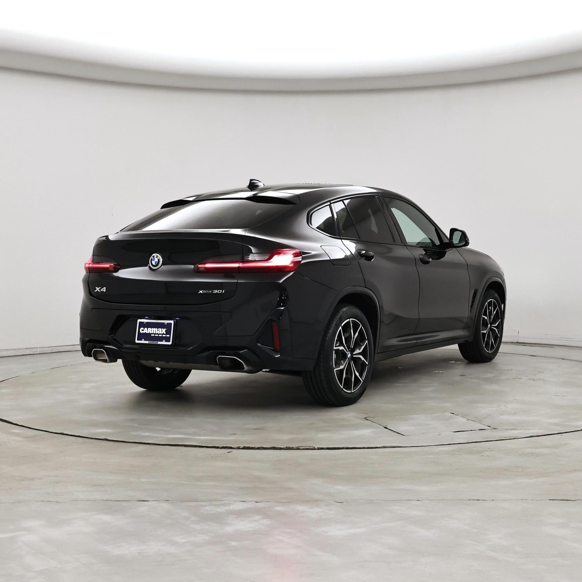 Thumbnail: 2023 BMW X4 - 8