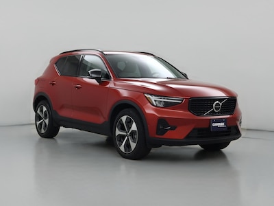 2023 Volvo XC40 B4 Ultimate Dark Theme