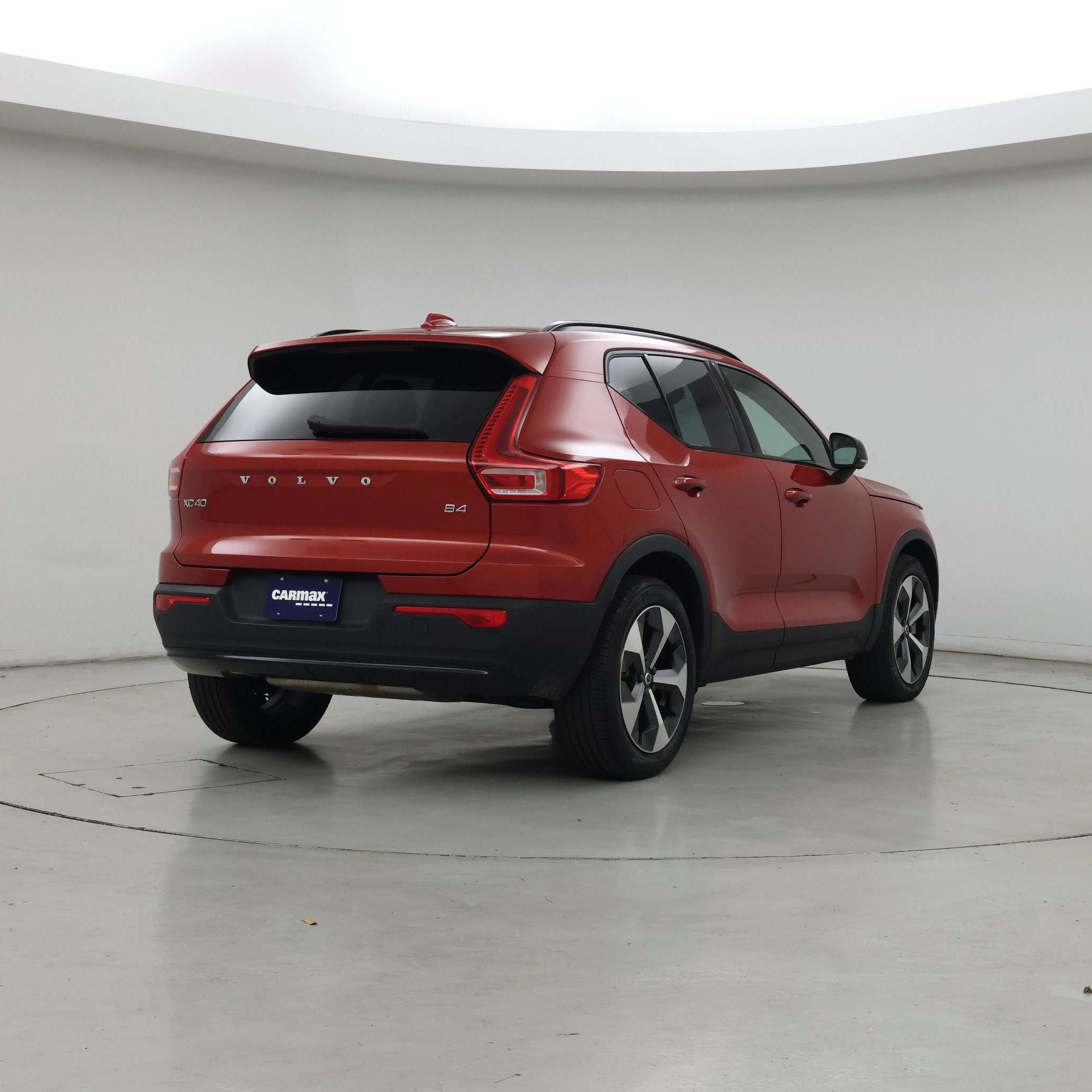 Thumbnail: 2023 Volvo XC40 - 8