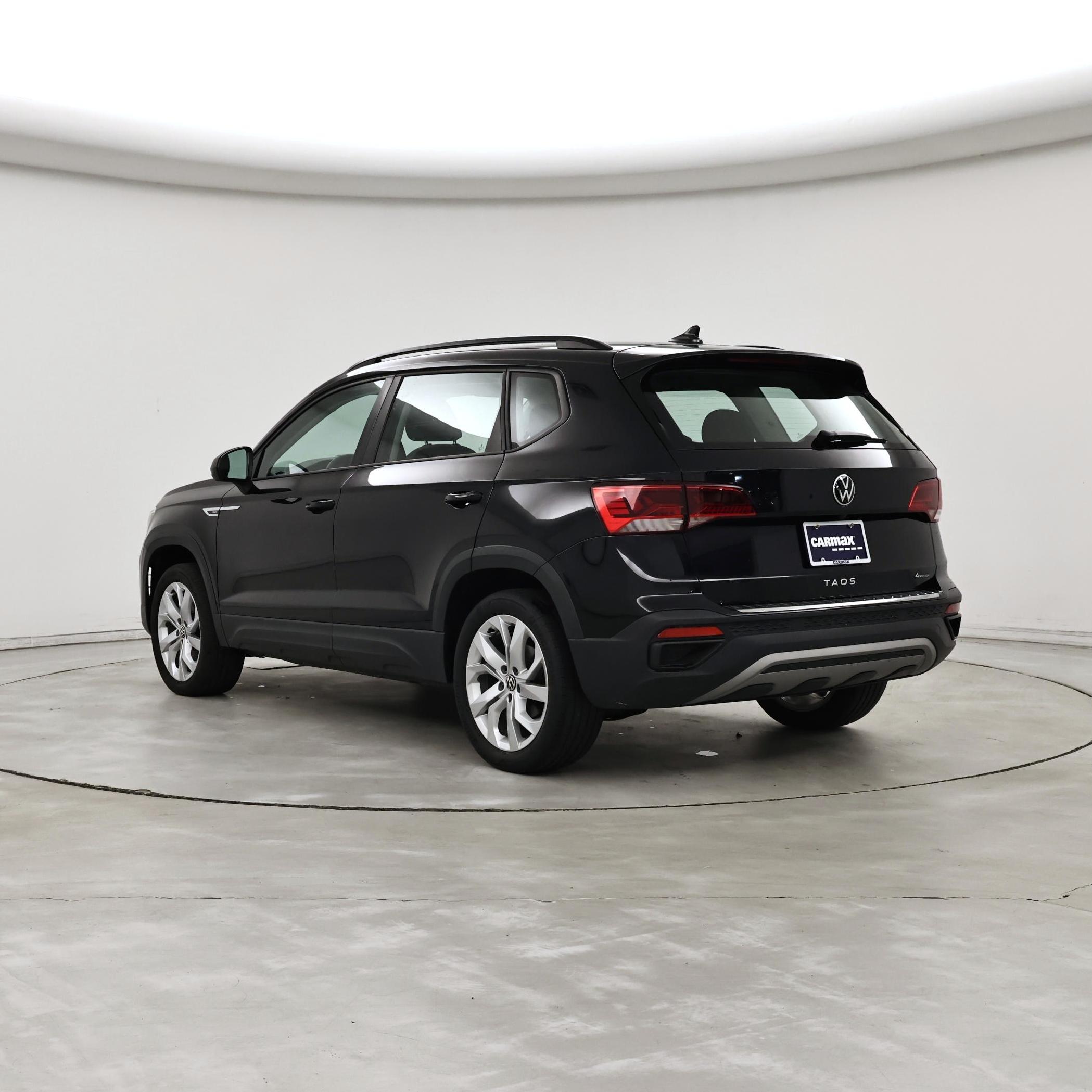 Thumbnail: 2023 Volkswagen Taos - 2