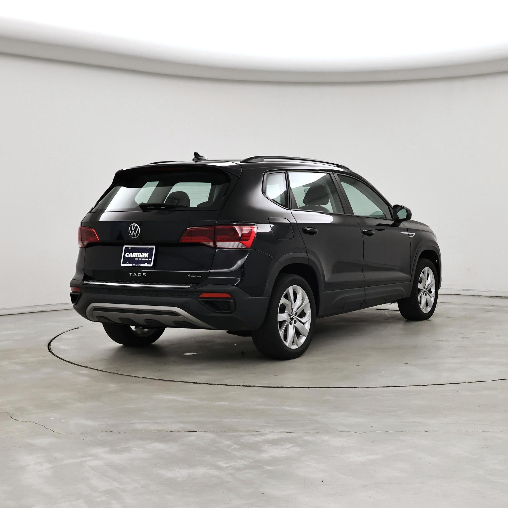 Thumbnail: 2023 Volkswagen Taos - 8