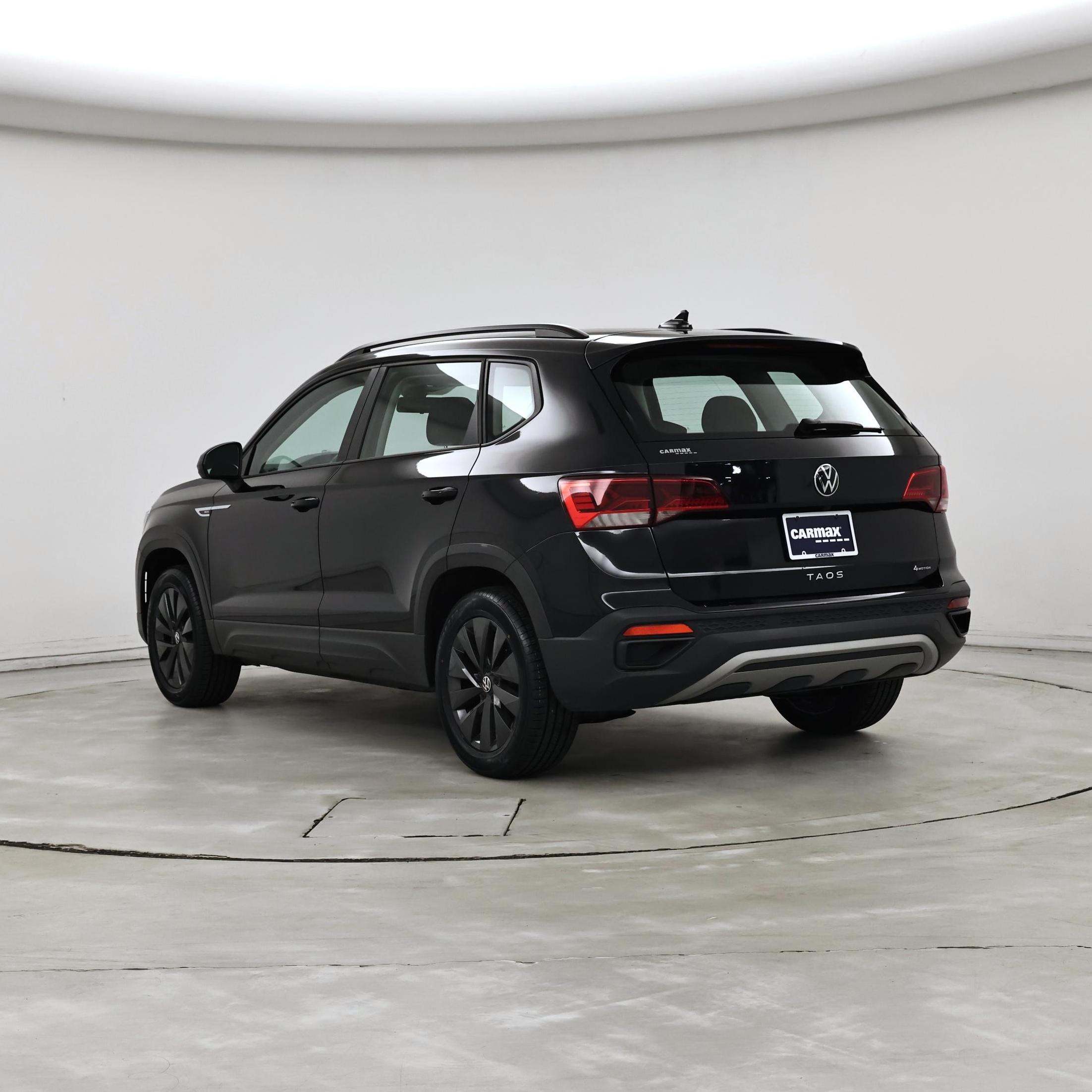 Thumbnail: 2022 Volkswagen Taos - 2