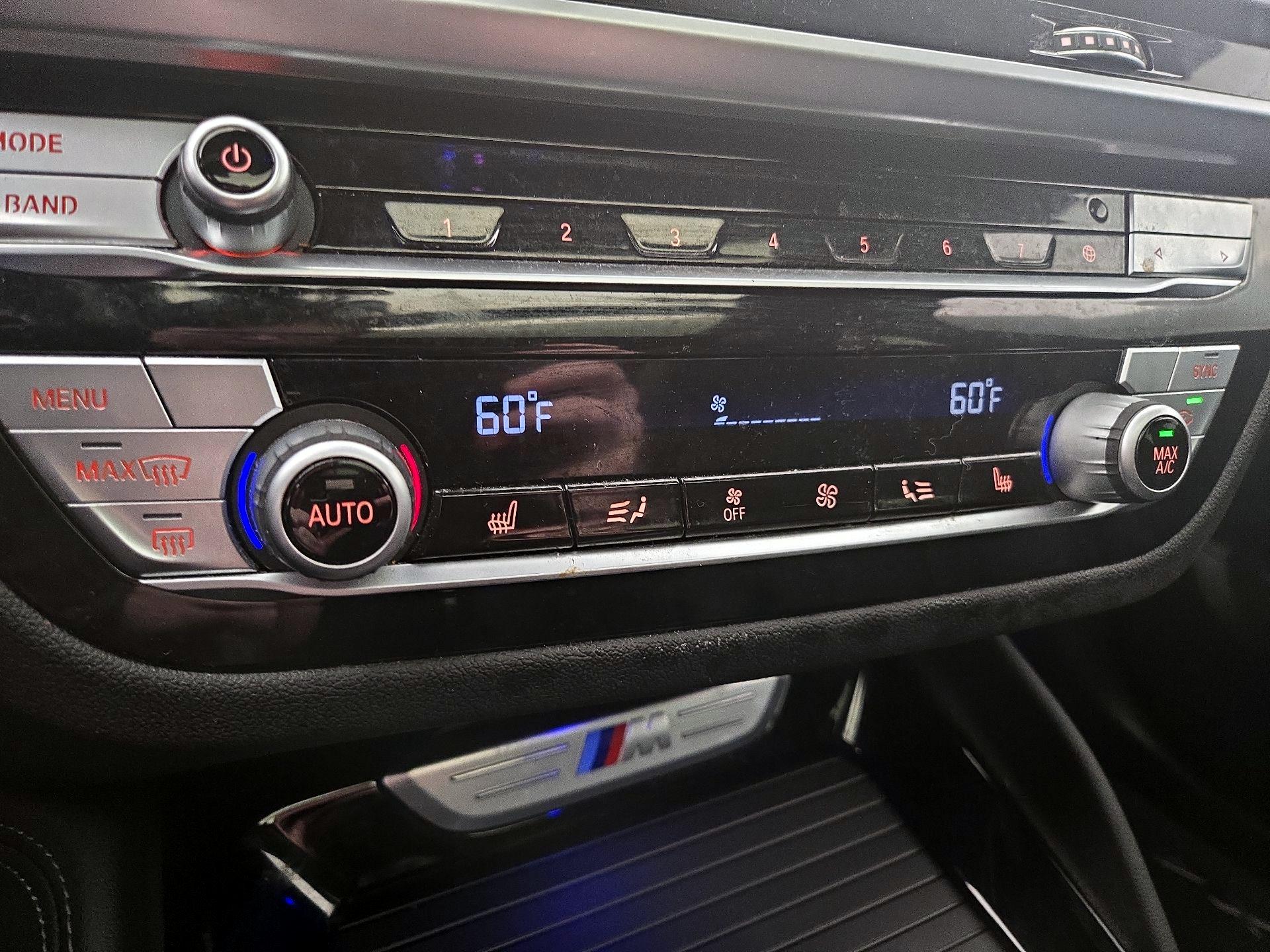 Thumbnail: 2021 BMW X4 - 17