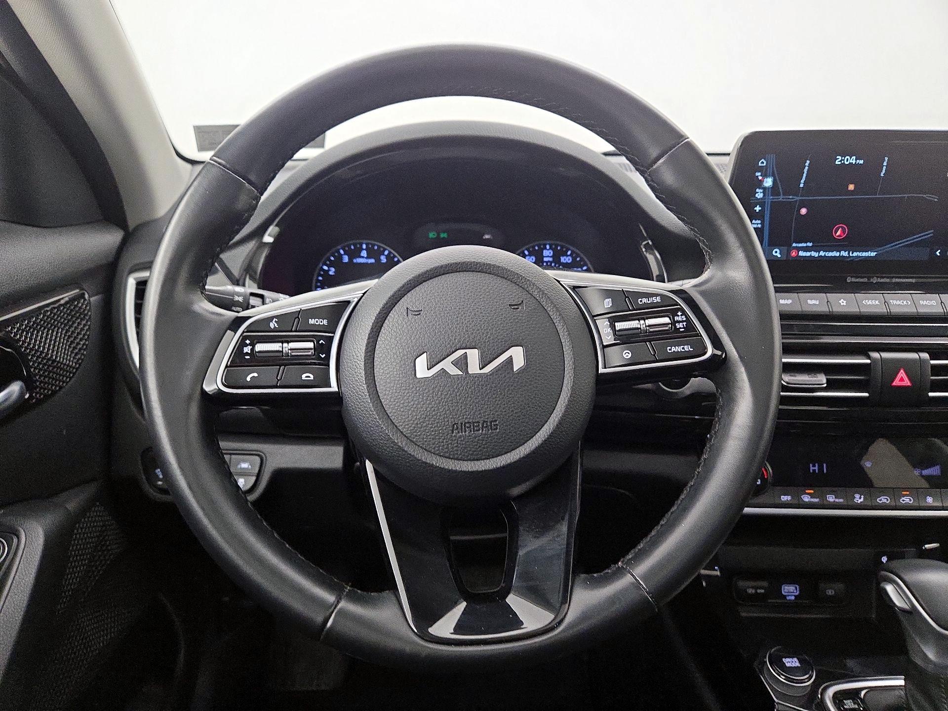 Thumbnail: 2023 Kia Seltos - 10