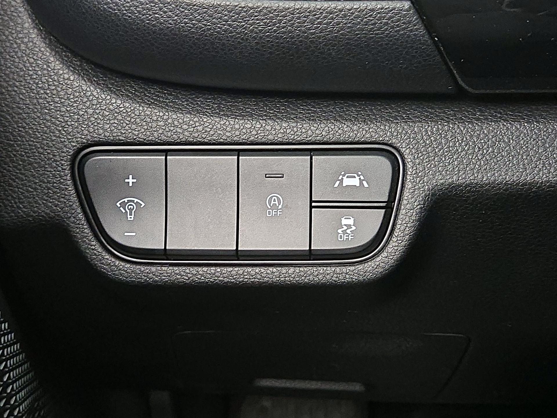 Thumbnail: 2023 Kia Seltos - 13