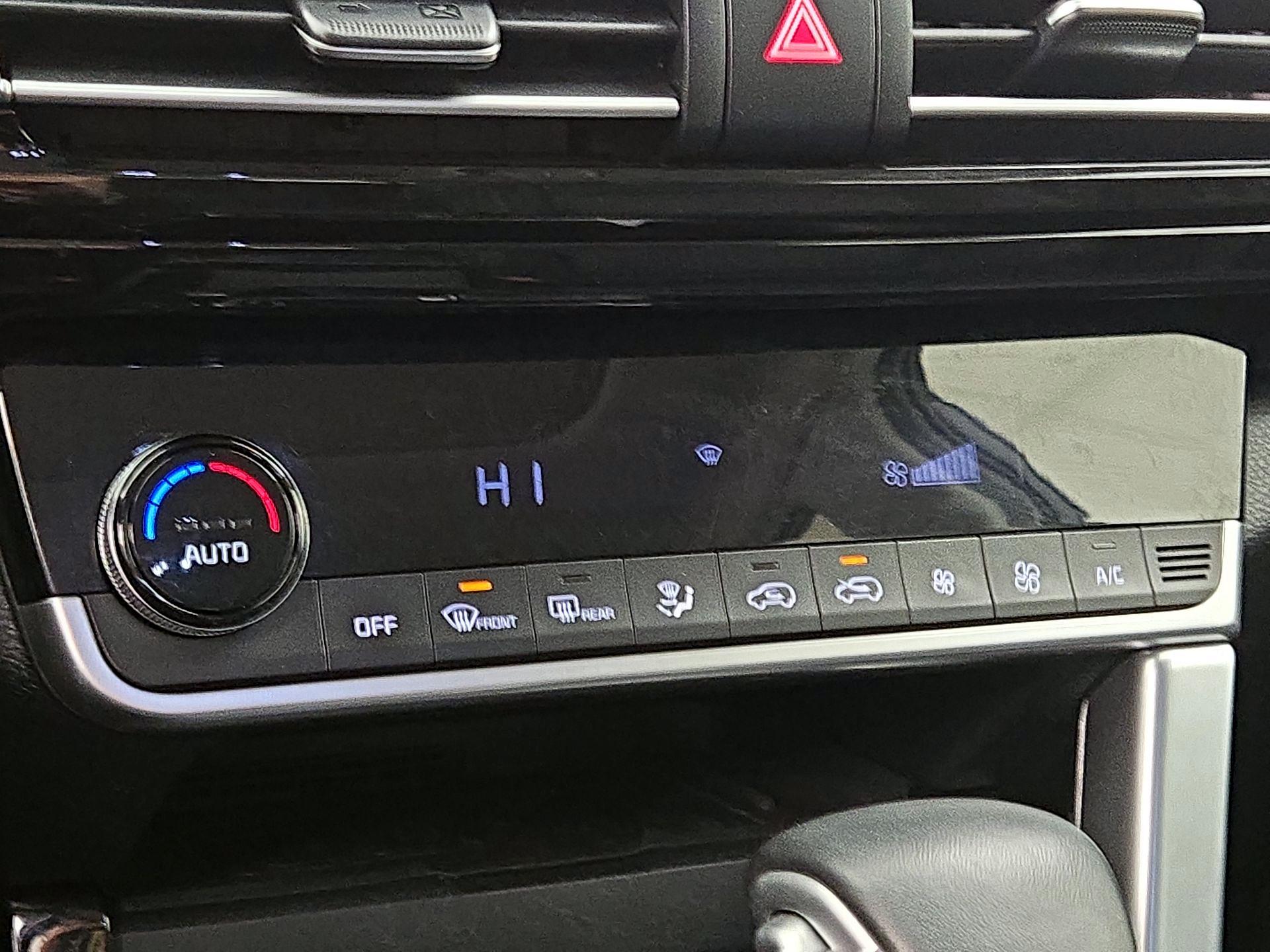 Thumbnail: 2023 Kia Seltos - 17