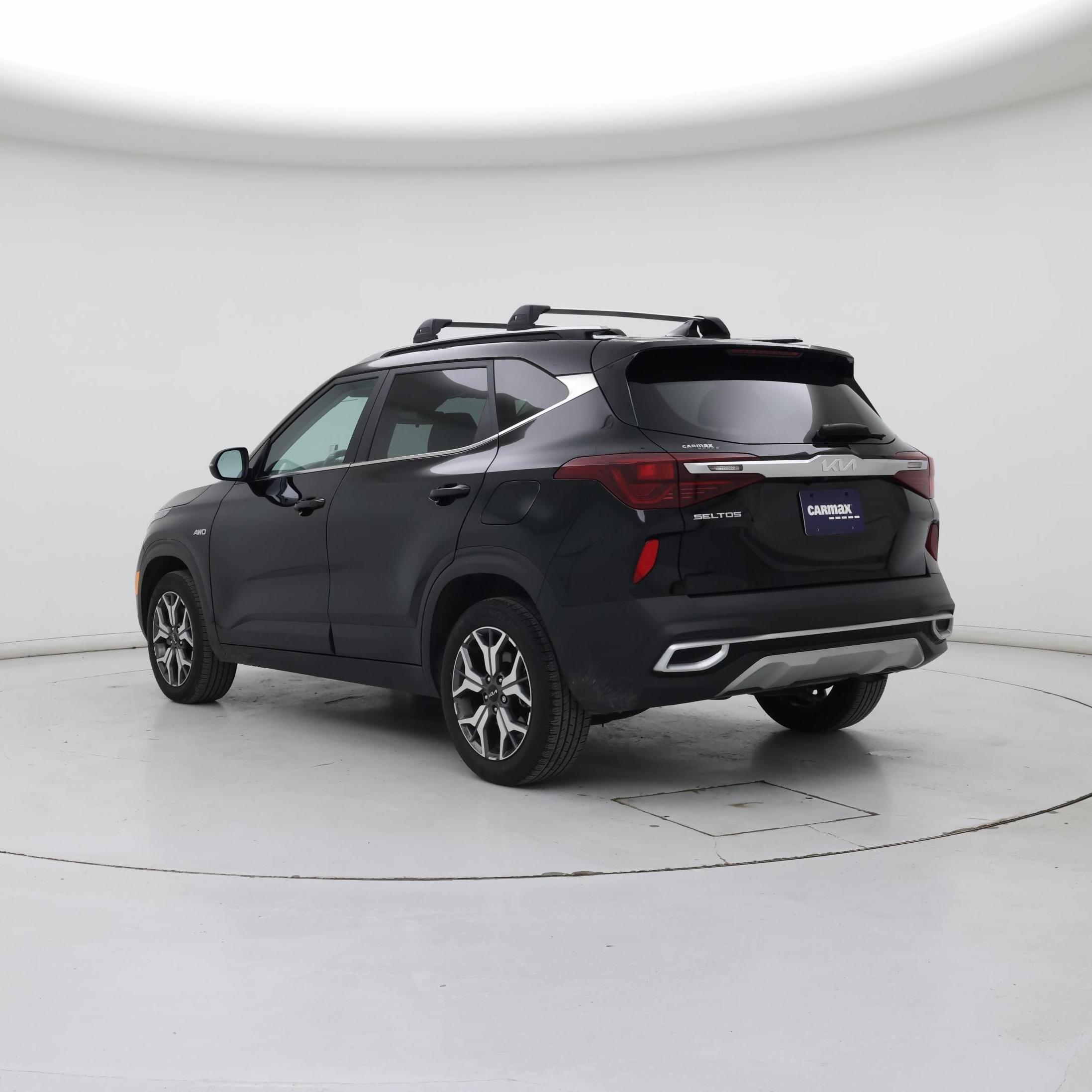 Thumbnail: 2023 Kia Seltos - 2