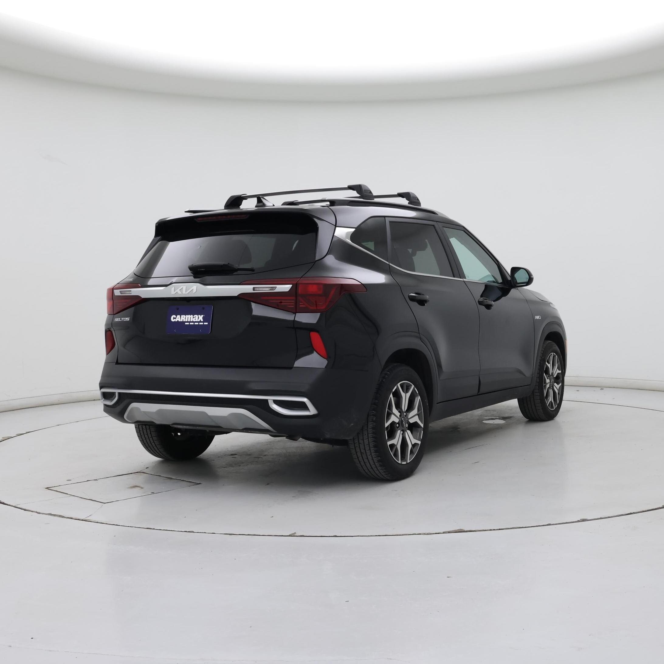 Thumbnail: 2023 Kia Seltos - 8