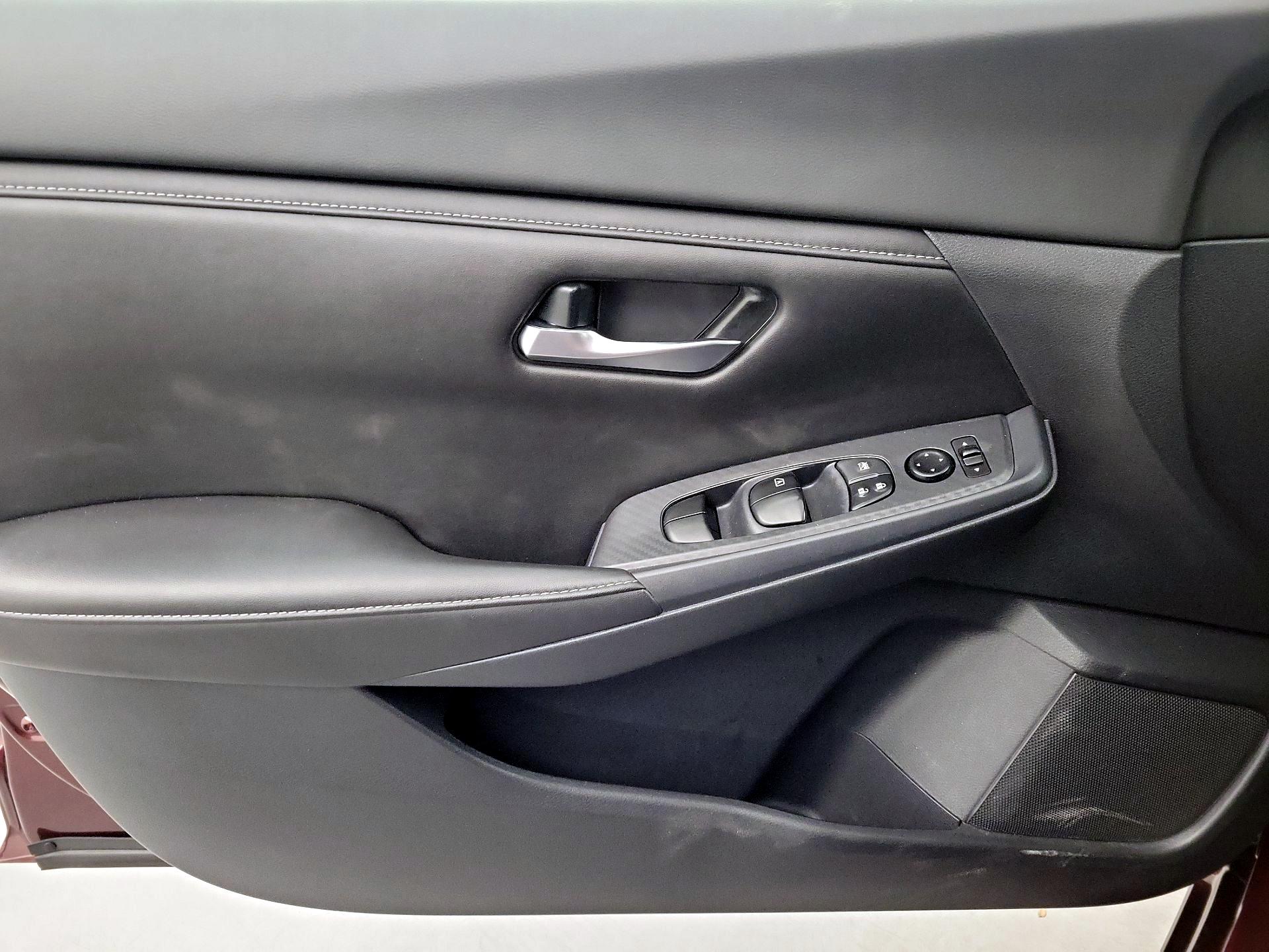 Thumbnail: 2022 Nissan Sentra - 12