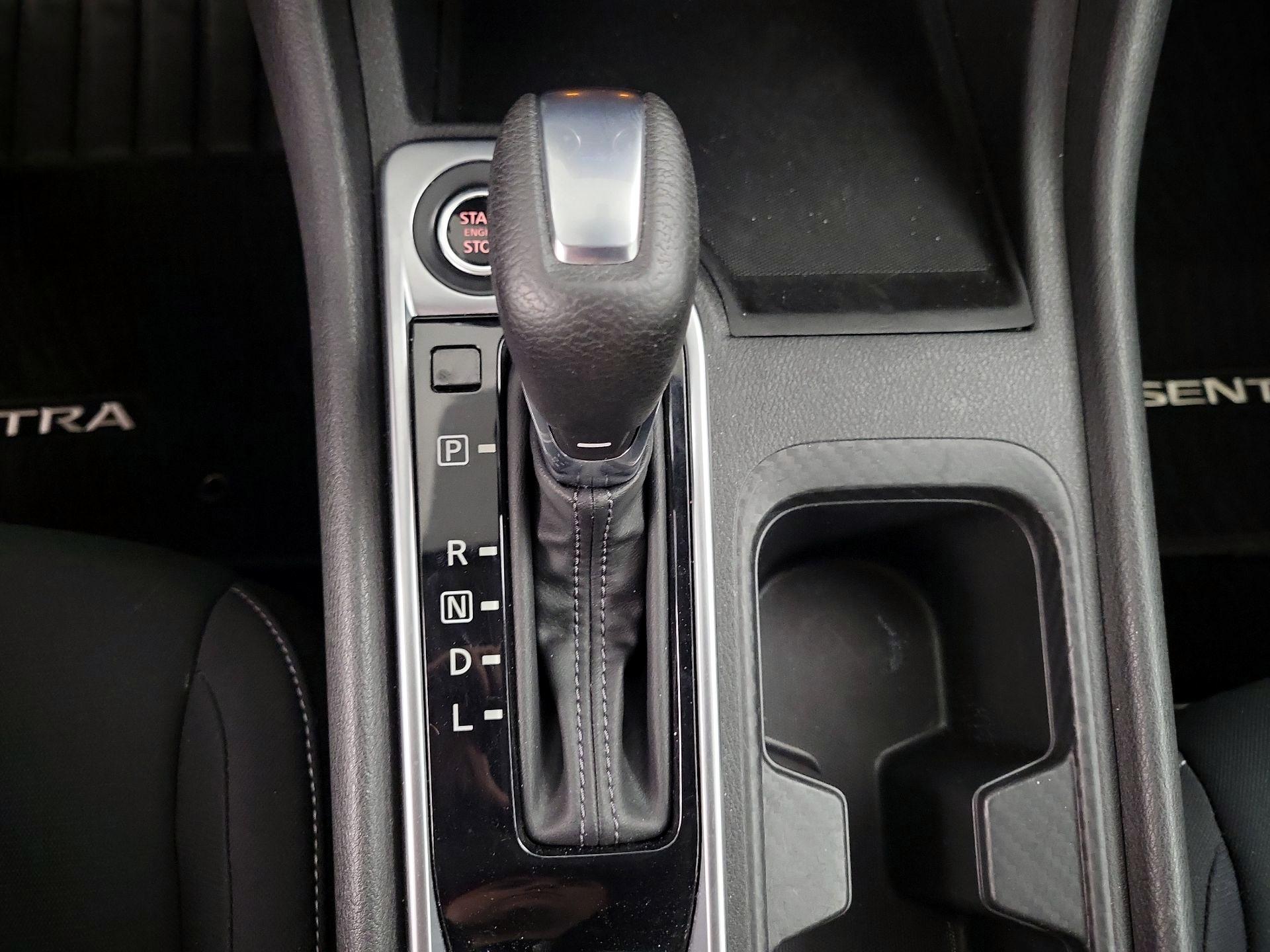 Thumbnail: 2022 Nissan Sentra - 17