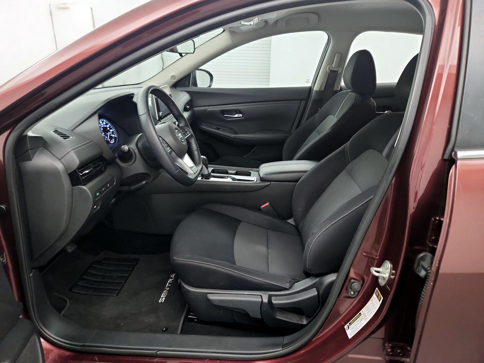 Thumbnail: 2020 Nissan Sentra - 9