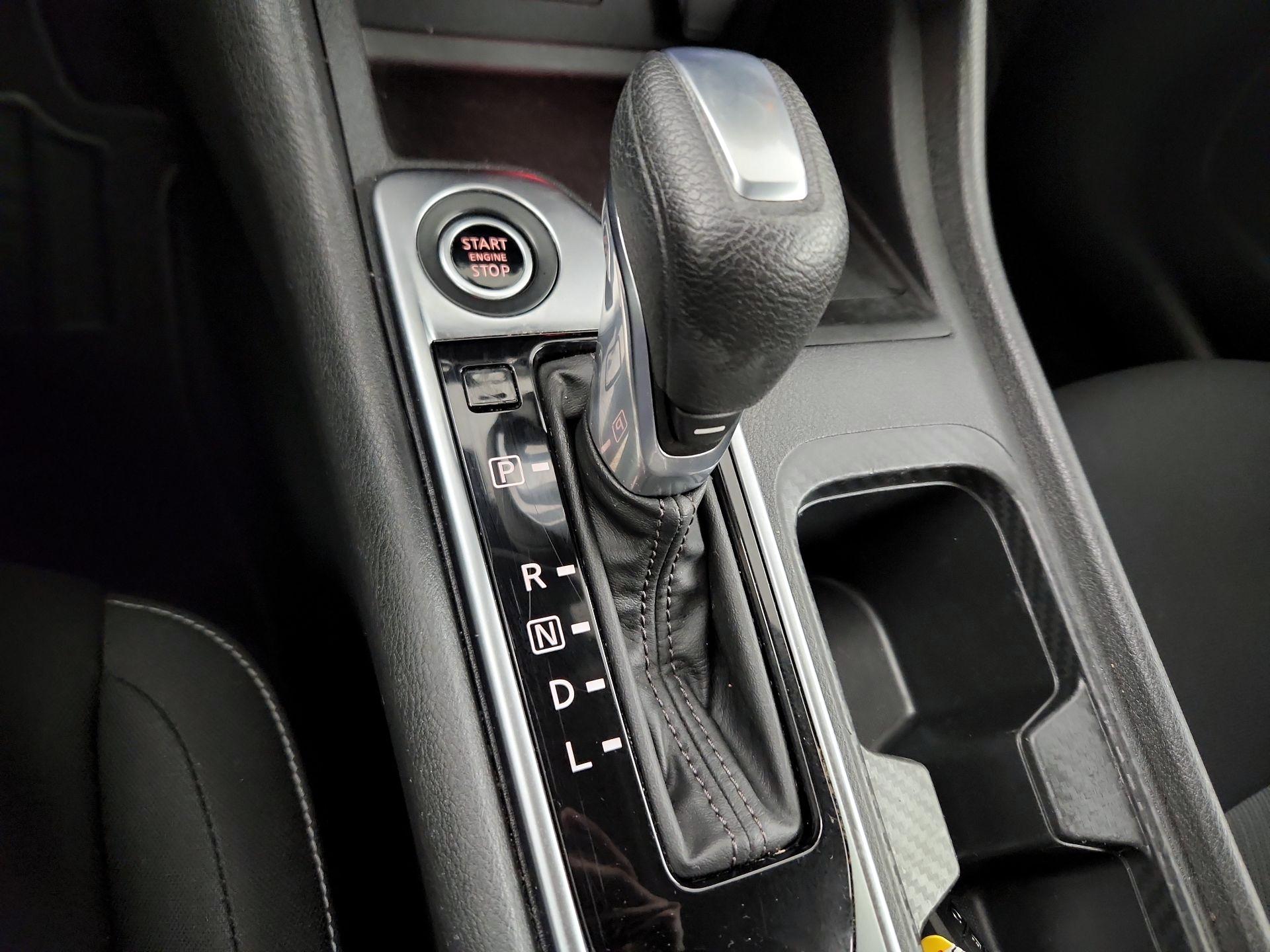 Thumbnail: 2020 Nissan Sentra - 15