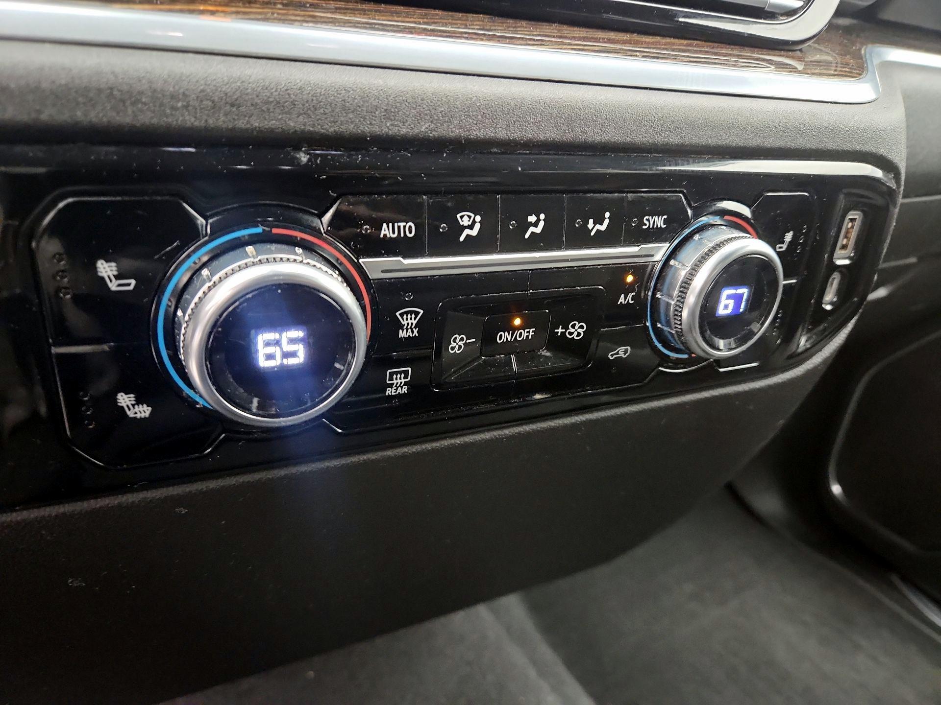 Thumbnail: 2023 GMC Sierra 1500 - 16