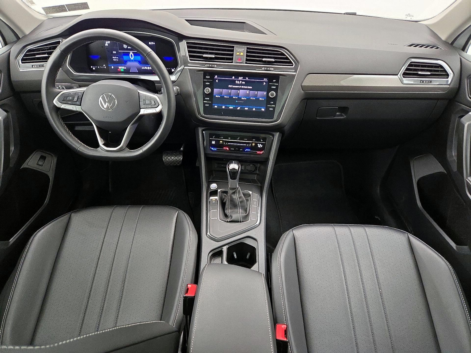 Thumbnail: 2024 Volkswagen Tiguan - 9