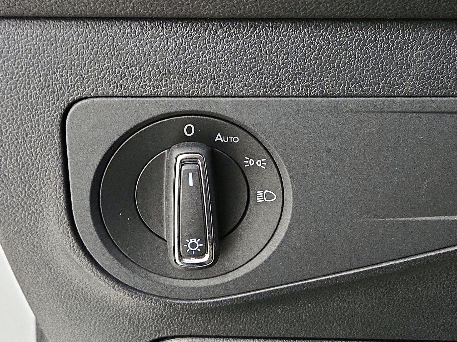 Thumbnail: 2024 Volkswagen Tiguan - 13