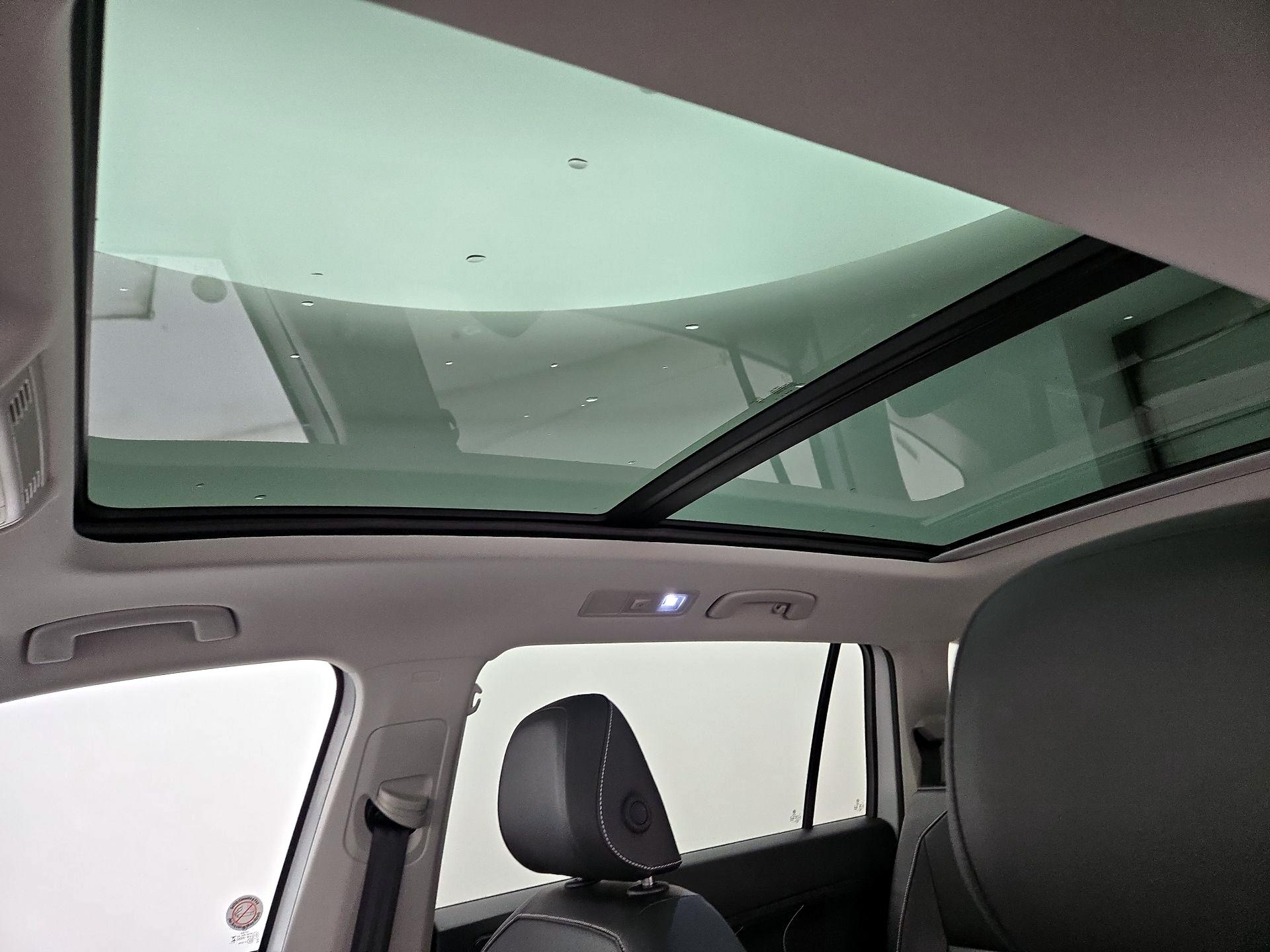 Thumbnail: 2024 Volkswagen Tiguan - 19