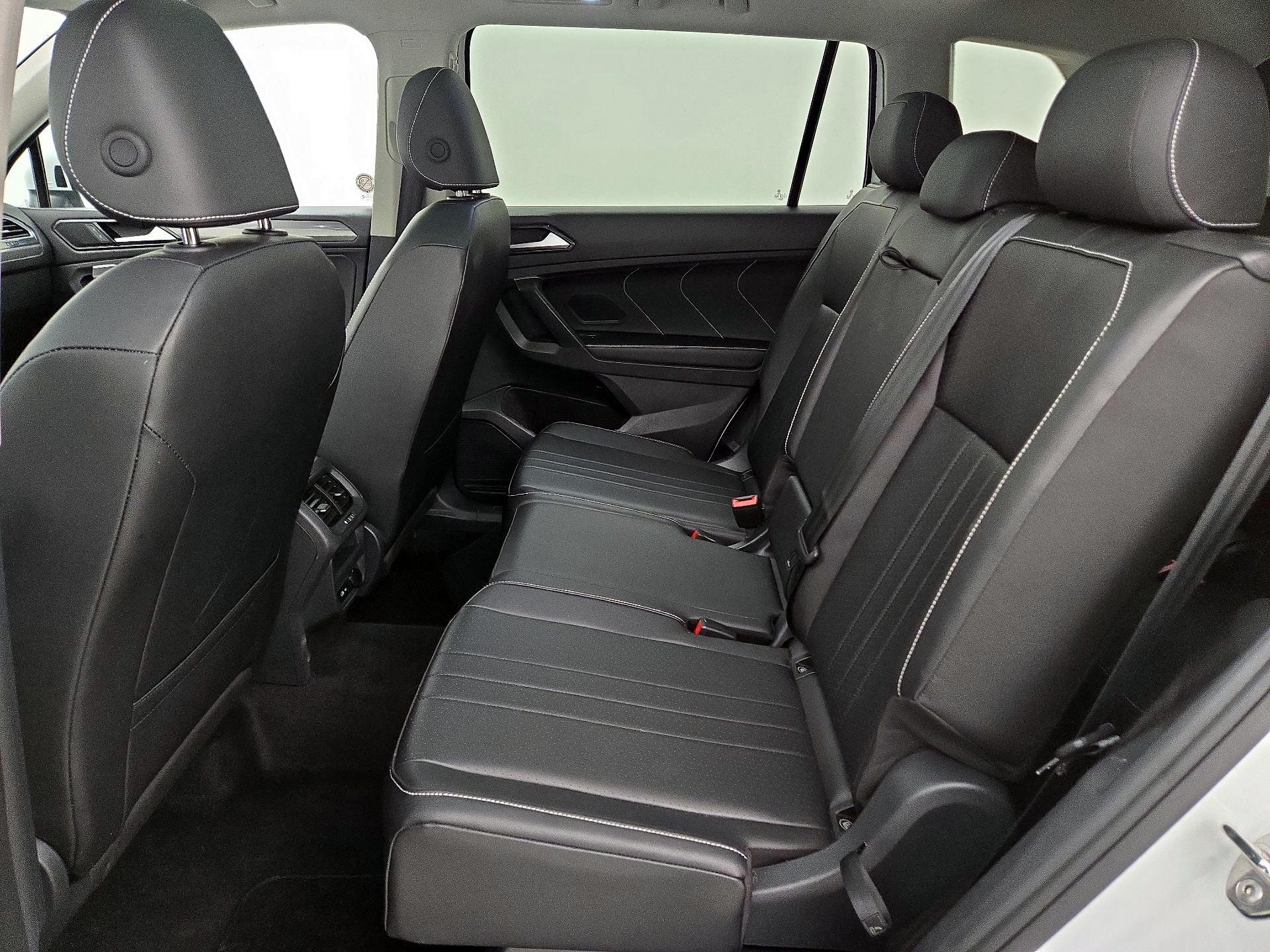 Thumbnail: 2024 Volkswagen Tiguan - 20