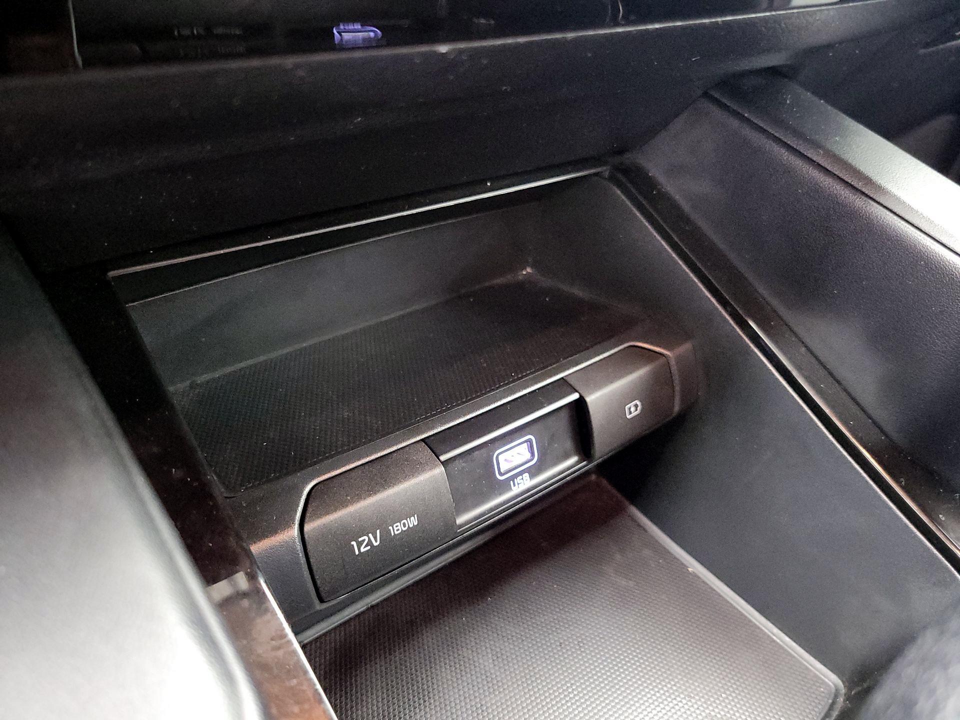 Thumbnail: 2022 Kia Telluride - 19