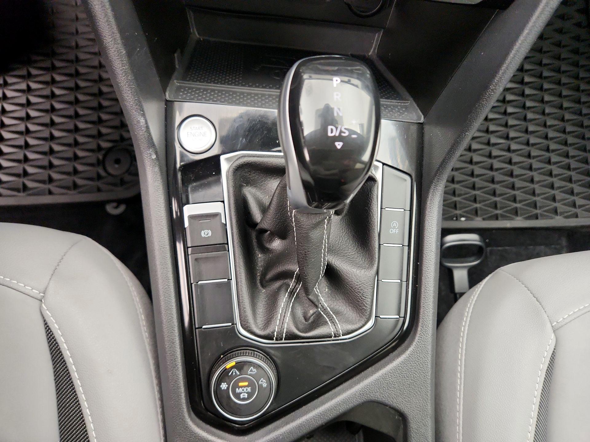 Thumbnail: 2024 Volkswagen Taos - 17