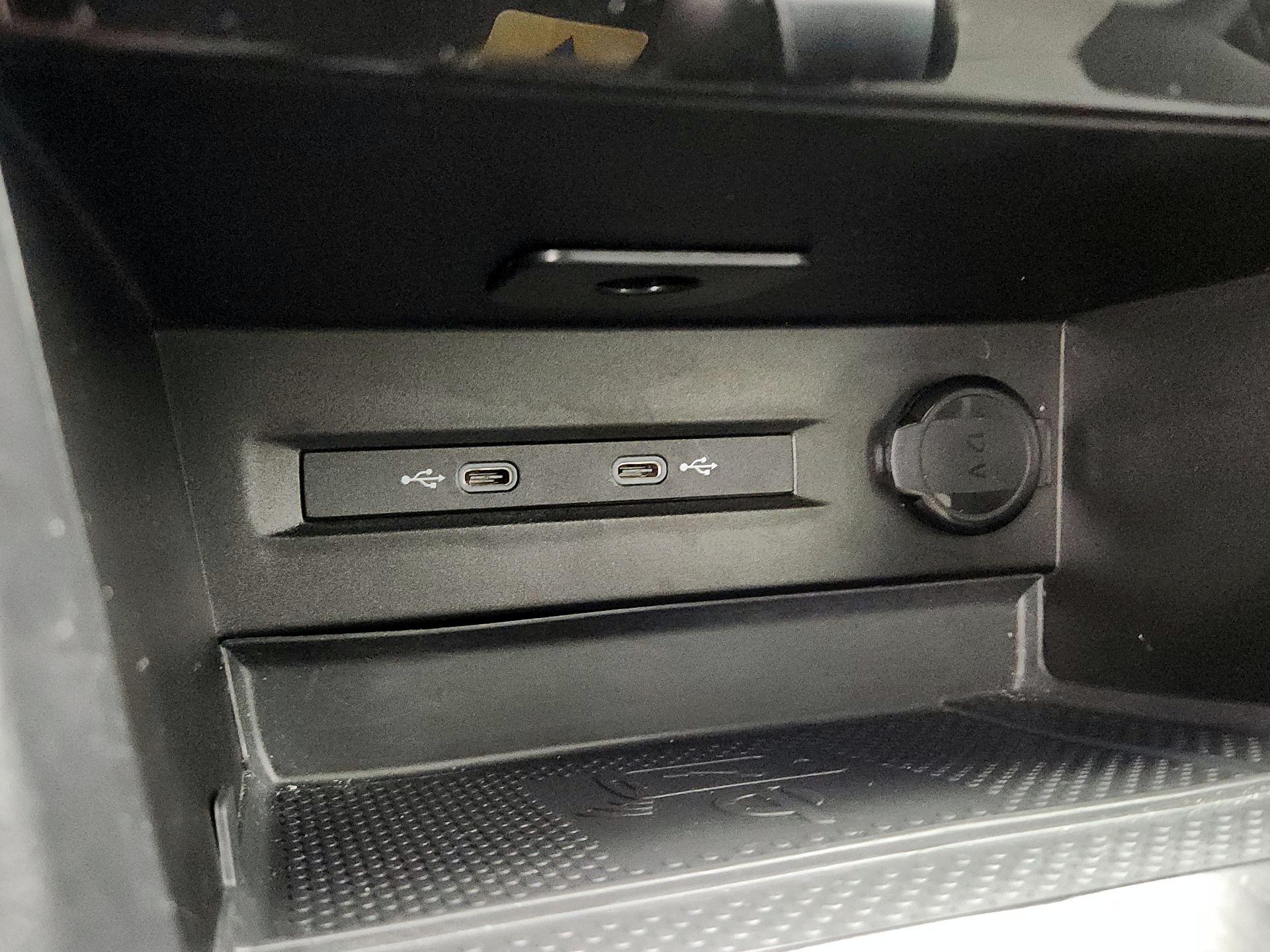 Thumbnail: 2024 Volkswagen Taos - 18