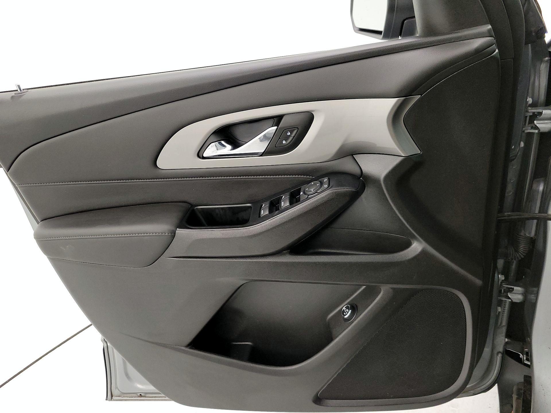 Thumbnail: 2024 Chevrolet Traverse - 12