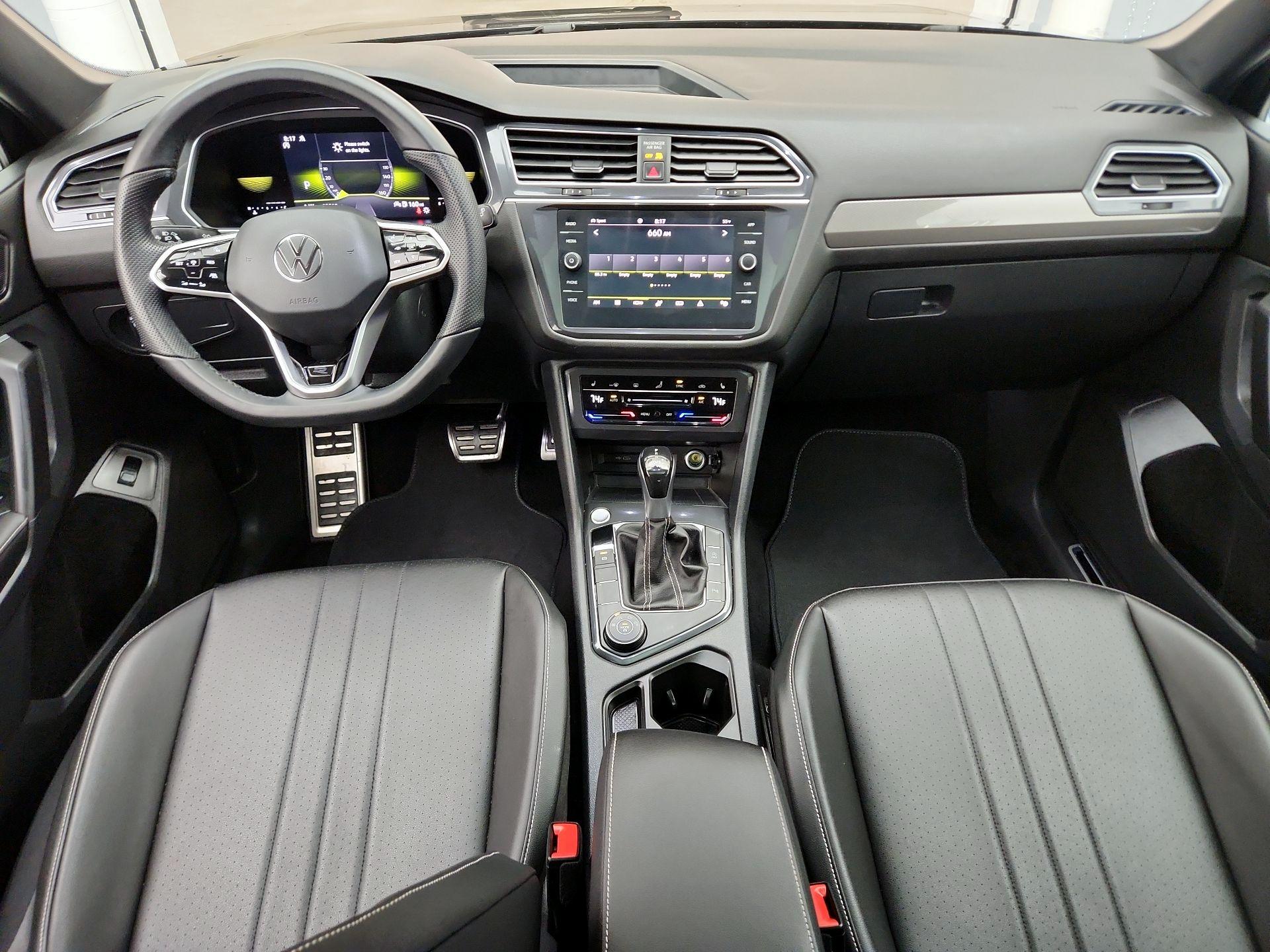 Thumbnail: 2022 Volkswagen Tiguan - 9