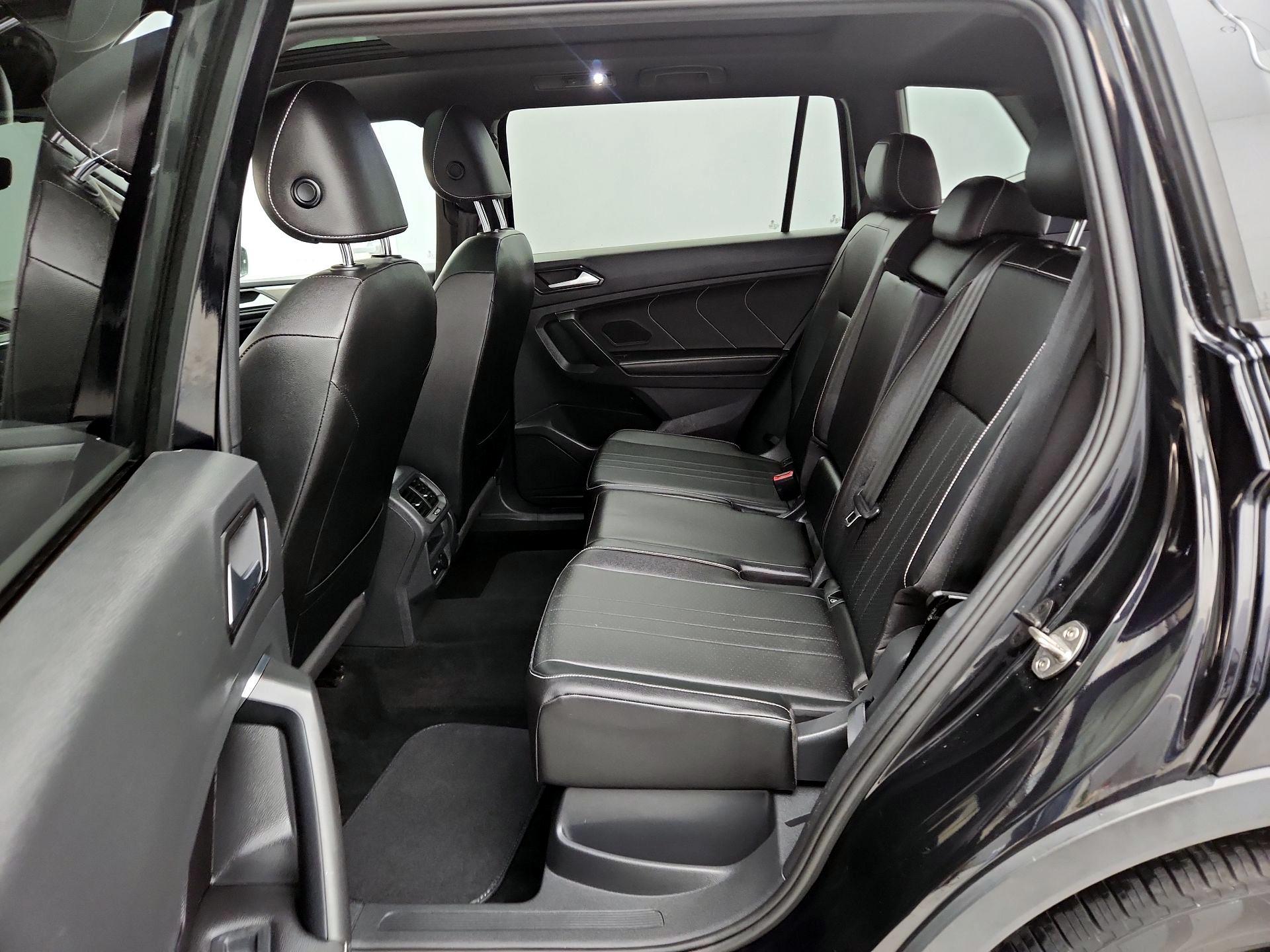 Thumbnail: 2022 Volkswagen Tiguan - 20