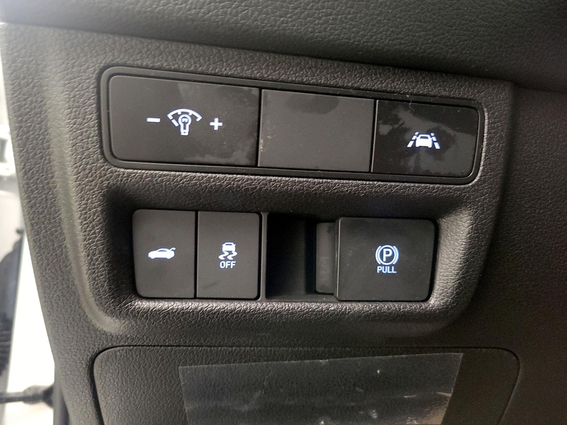 Thumbnail: 2023 Hyundai Sonata - 13